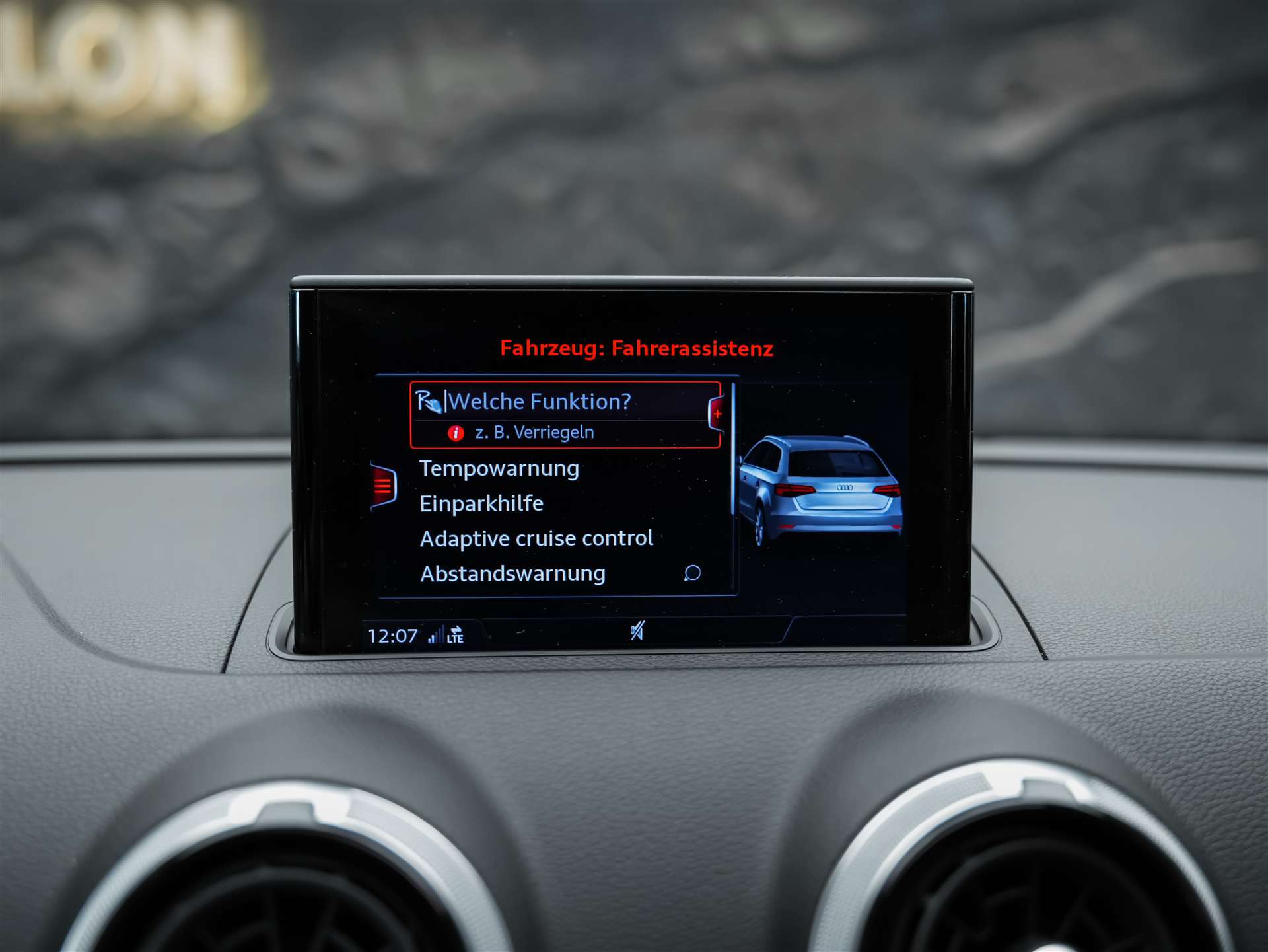 AUDI A3 Sportback 1.5 S-Line TFSI S-tronic *CH Auto*Abstandsregler*Panorama*-image-40