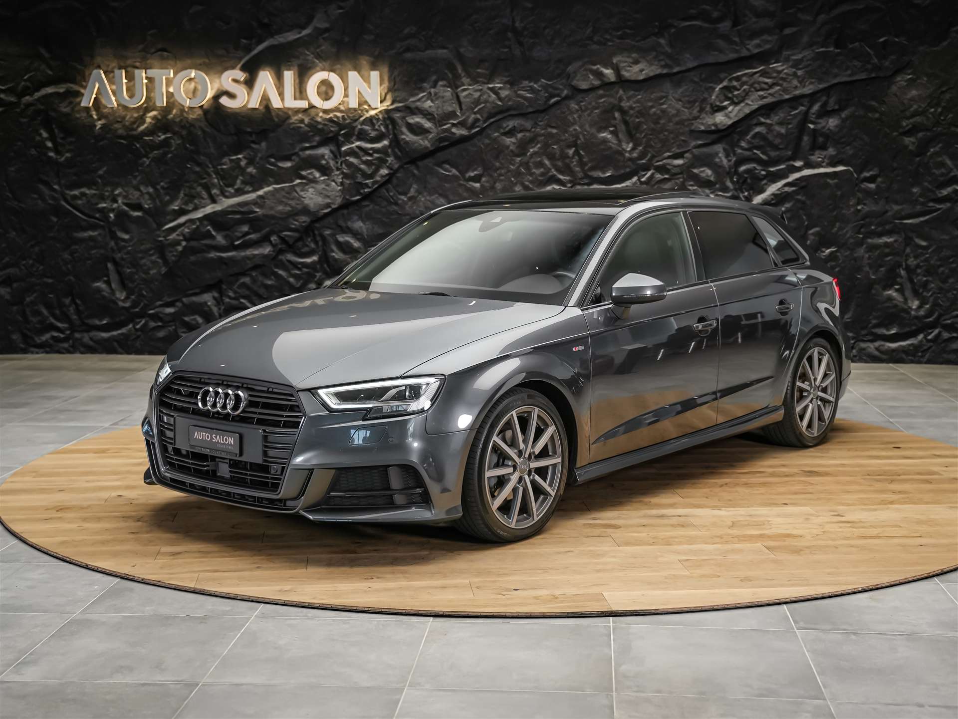 AUDI A3 Sportback 1.5 S-Line TFSI S-tronic *CH Auto*Abstandsregler*Panorama*-image-1