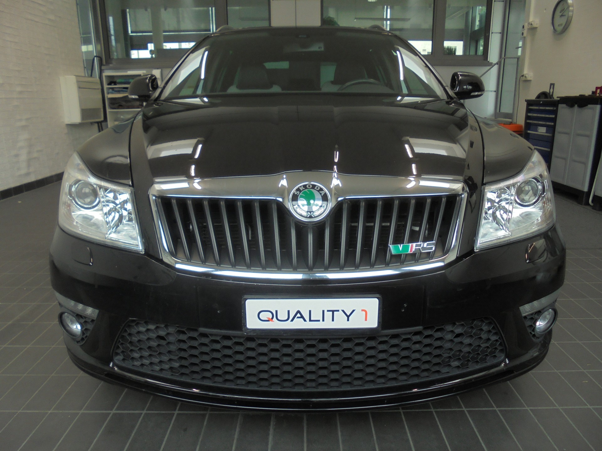 SKODA Octavia Combi 2.0 TSI RS DSG-image-1