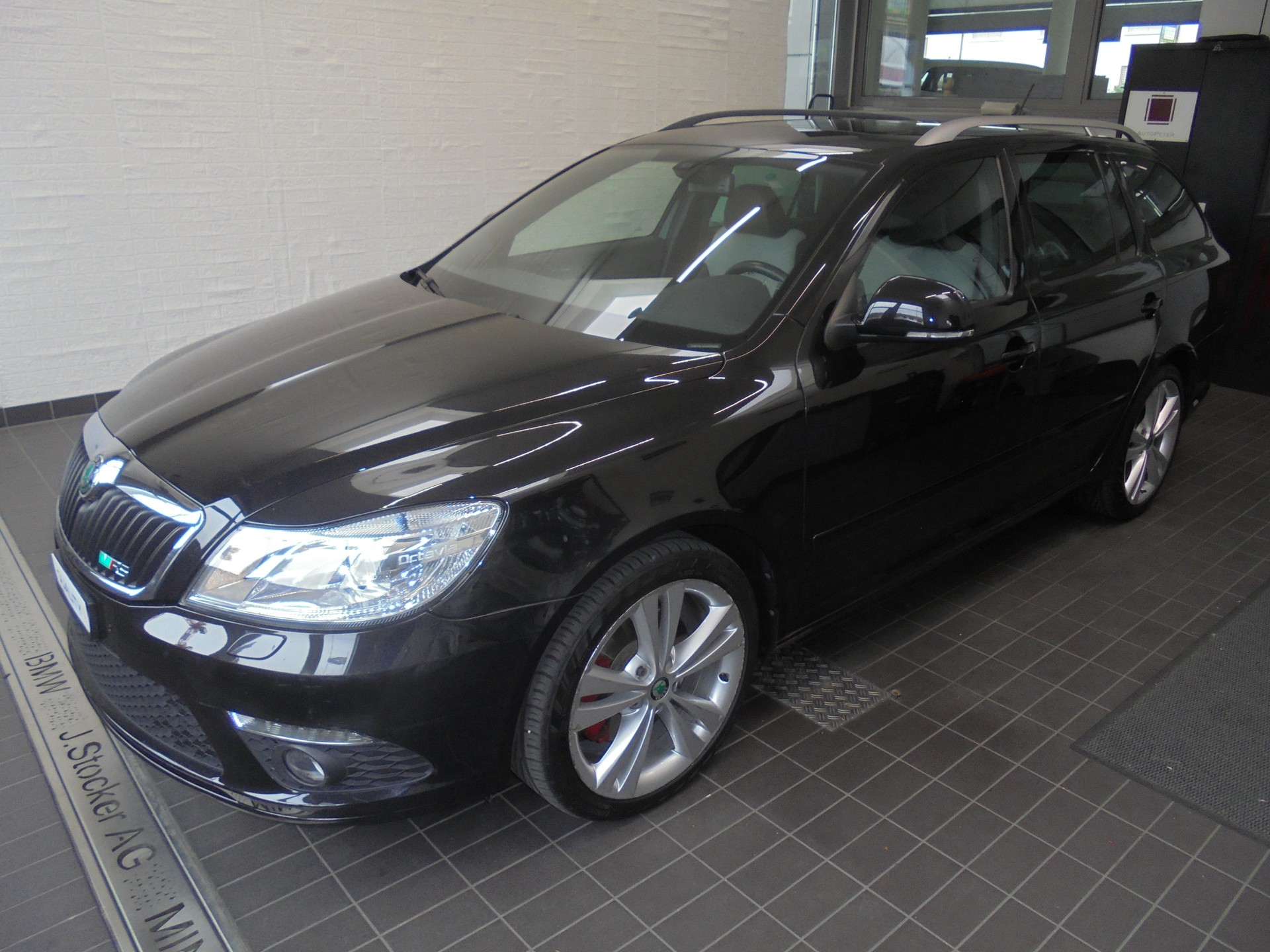 SKODA Octavia Combi 2.0 TSI RS DSG-image-0