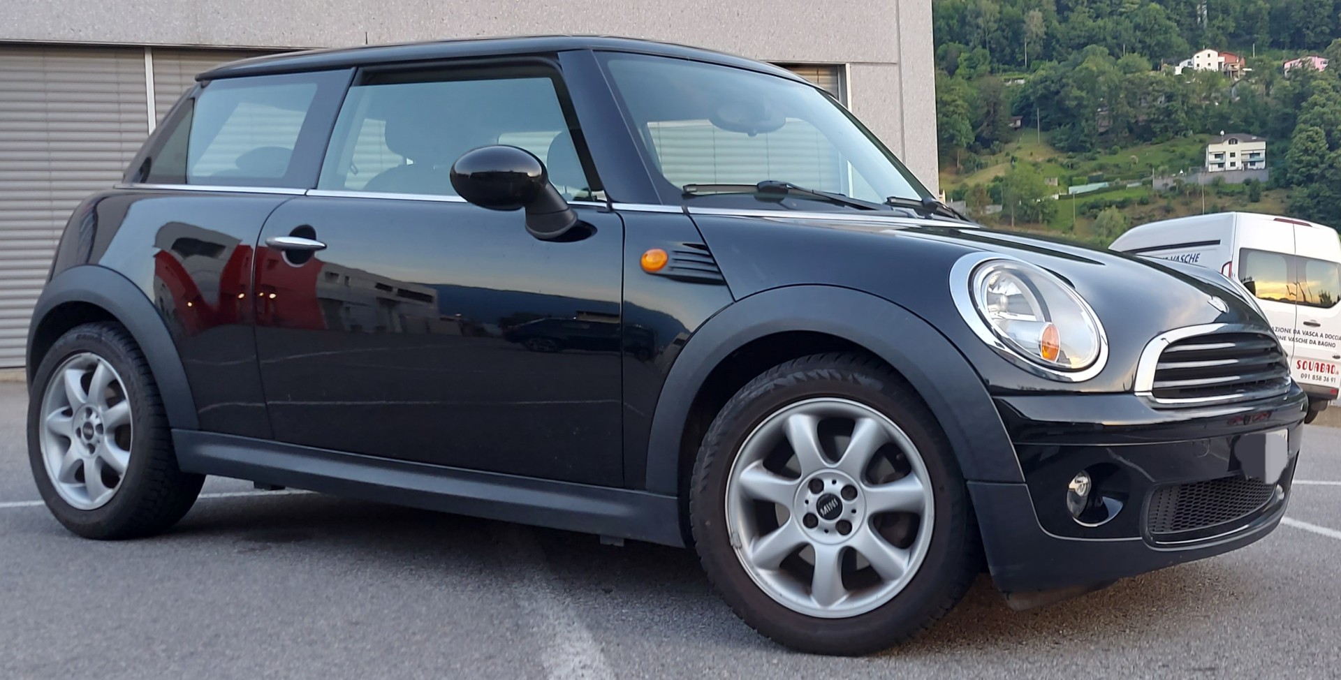 MINI Mini One-image-2