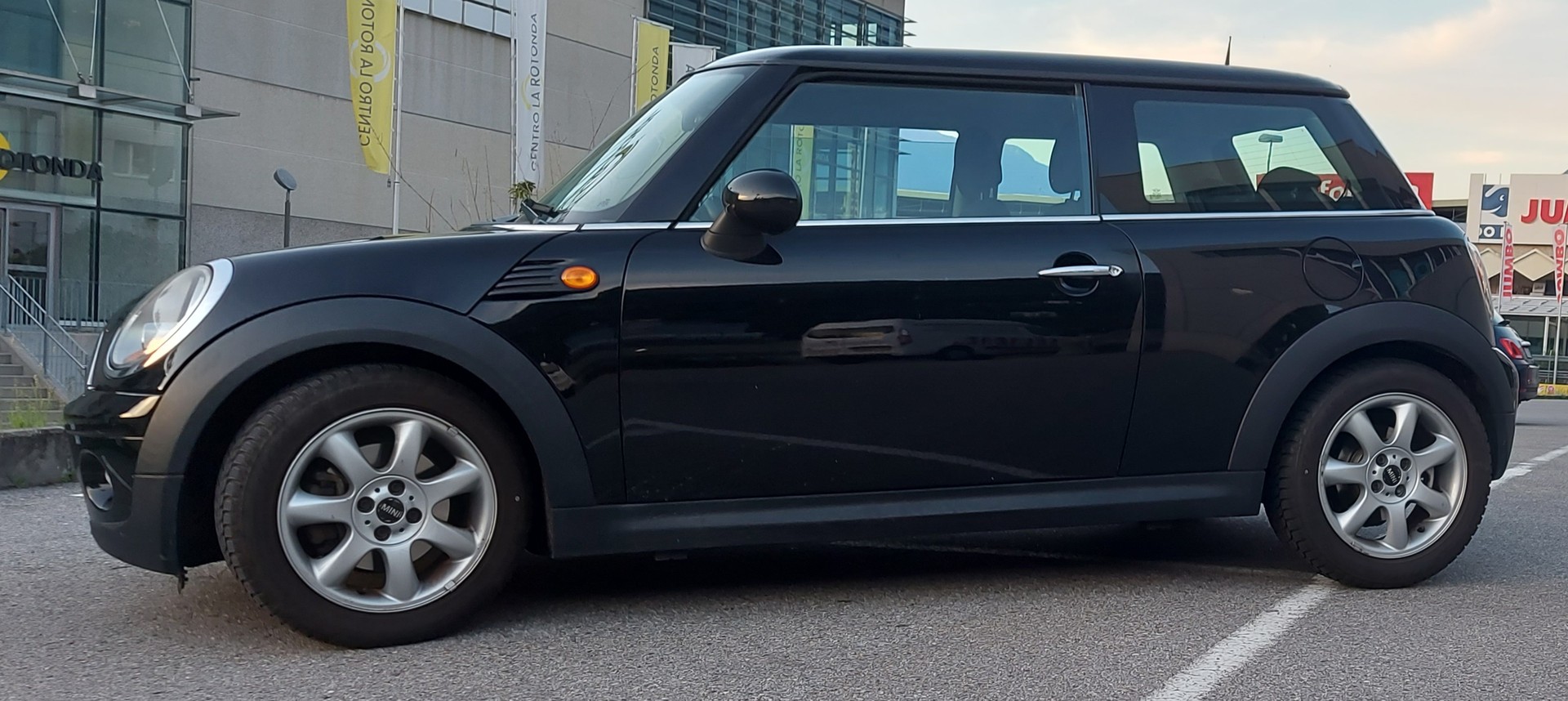 MINI Mini One-image-3