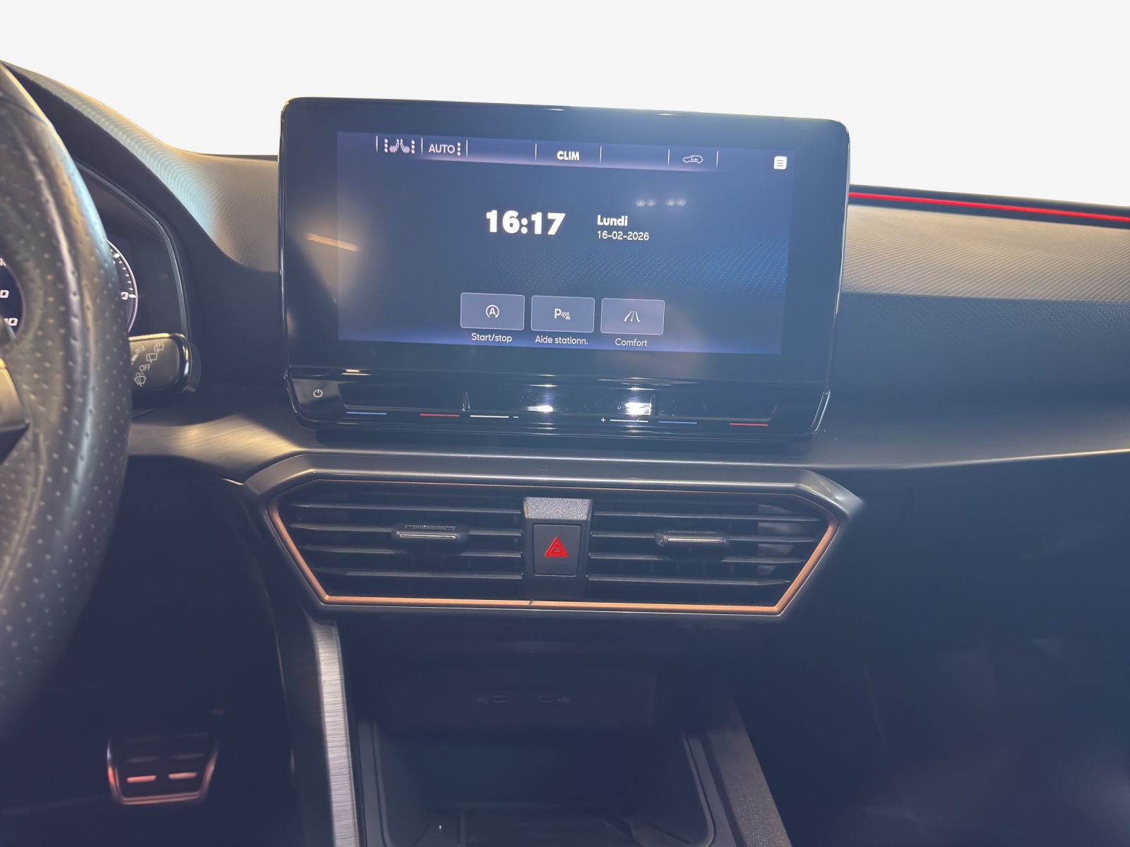 CUPRA LEON VZ 2.0 TSI DSG-image-10