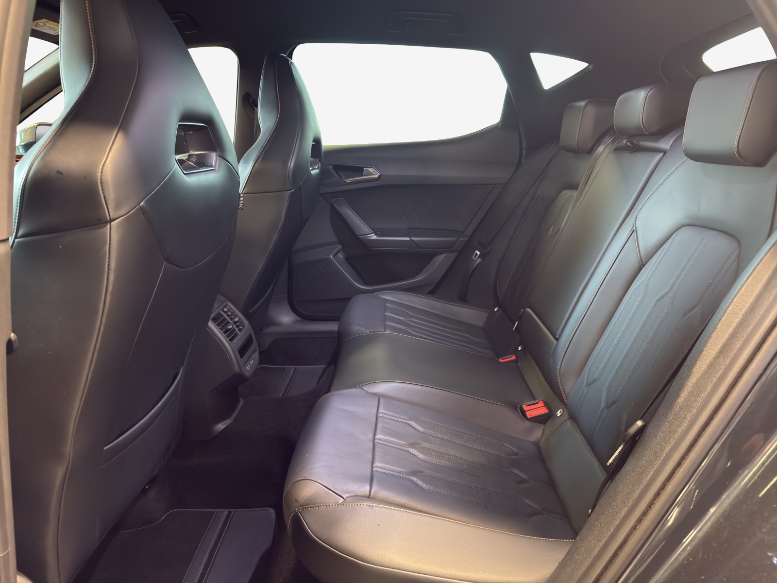 CUPRA LEON VZ 2.0 TSI DSG-image-11