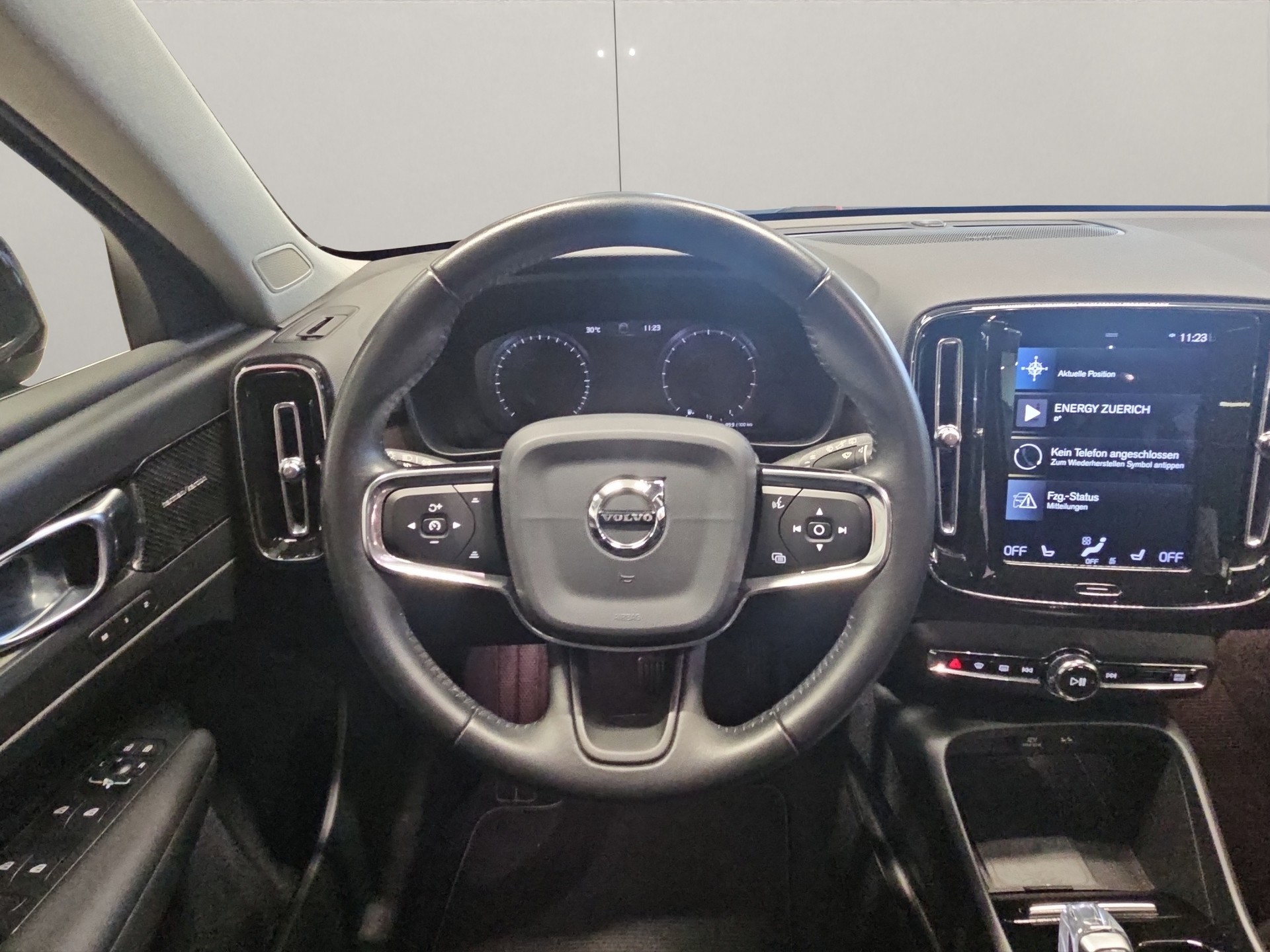 VOLVO XC40 2.0 T4 Inscription AWD-image-9