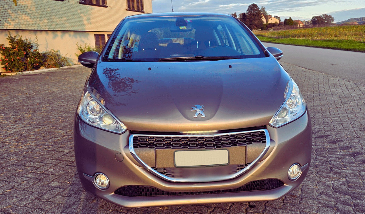 PEUGEOT 1.6 e-HDI 115 Allure-image-2