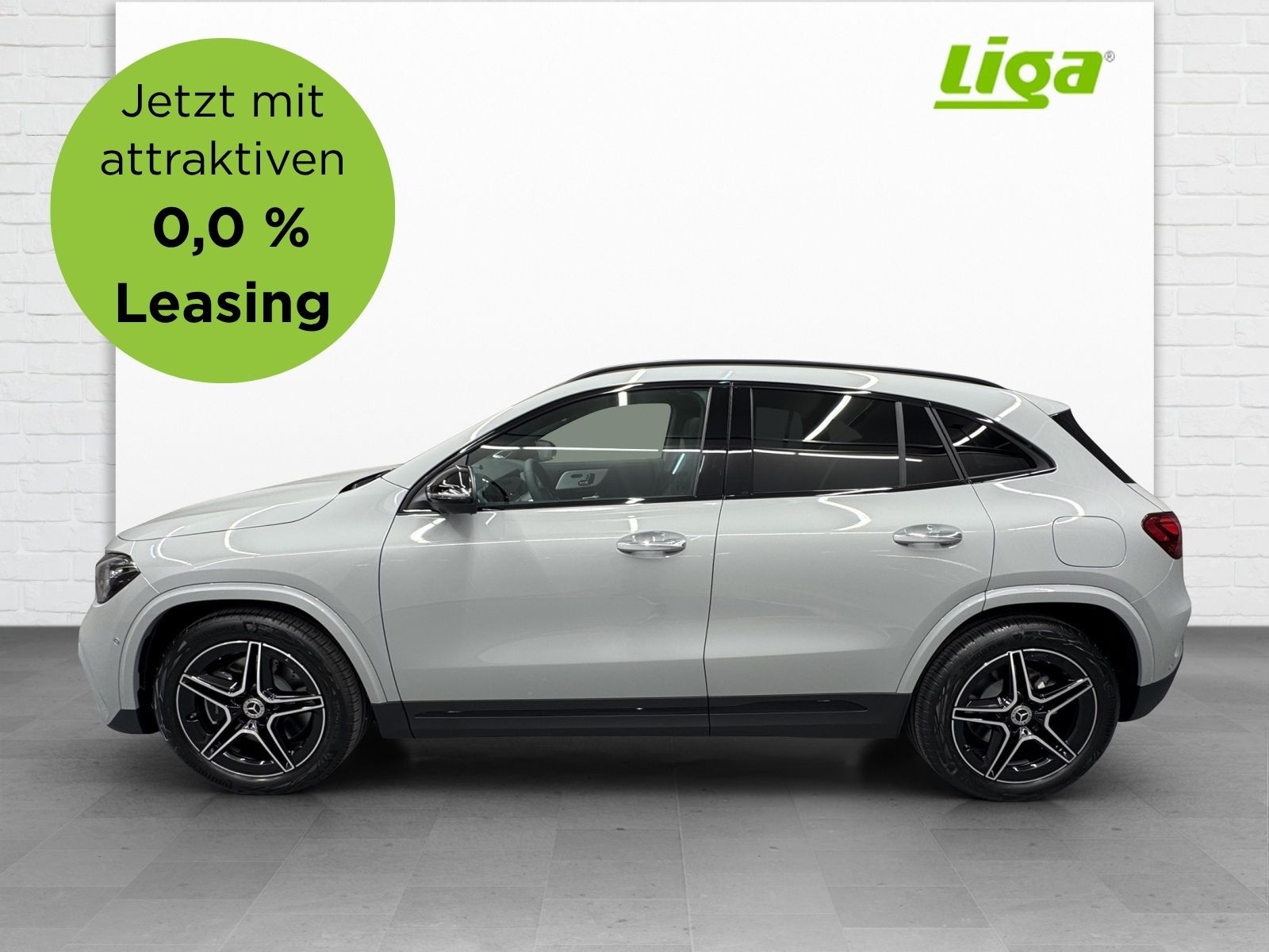 MERCEDES-BENZ GLA 250 Swiss Star-image-0