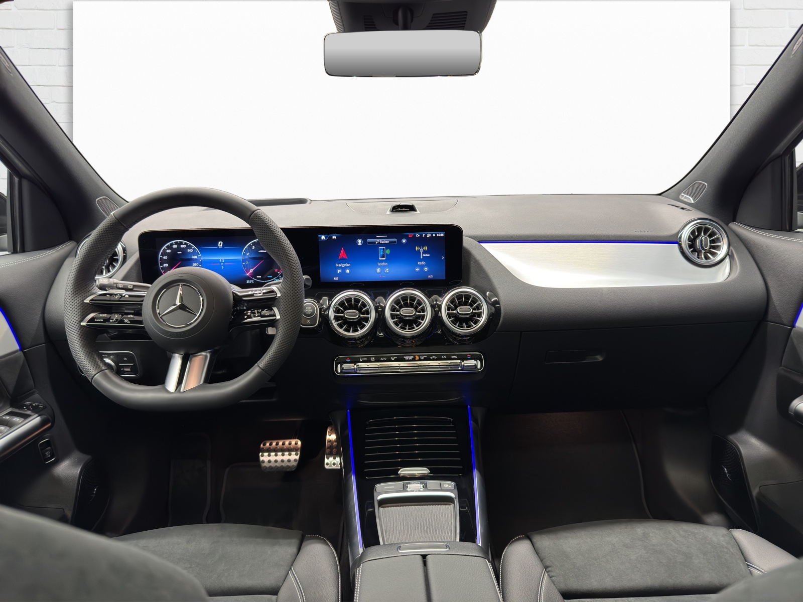 MERCEDES-BENZ GLA 250 Swiss Star-image-7