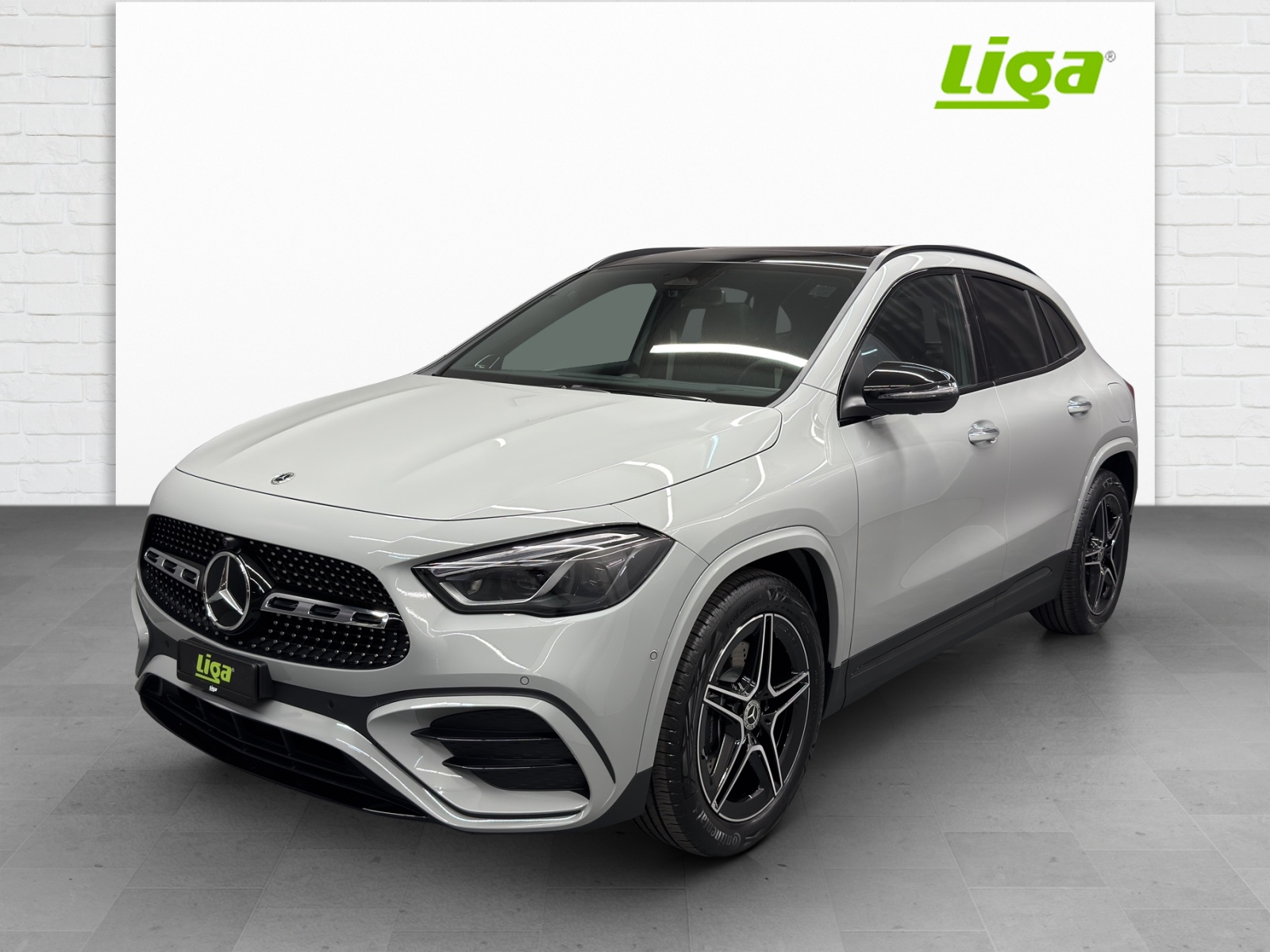 MERCEDES-BENZ GLA 250 Swiss Star-image-2