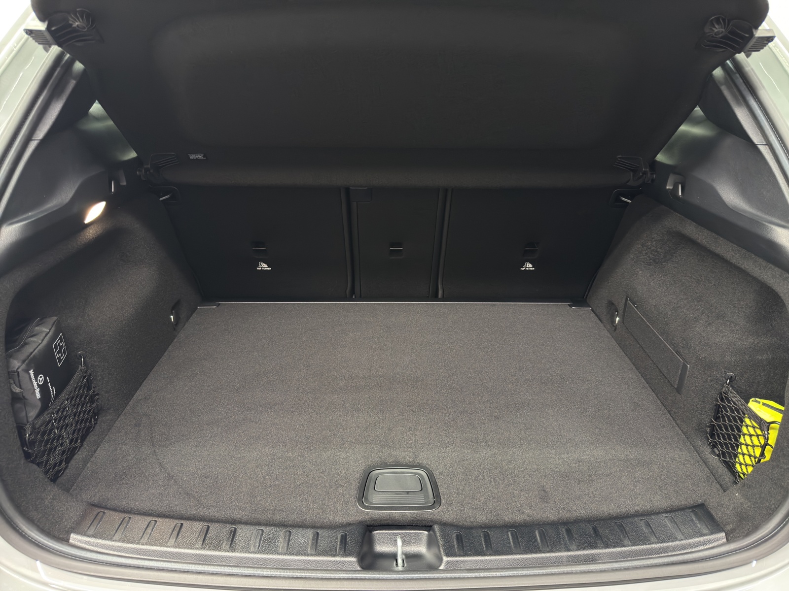 MERCEDES-BENZ GLA 250 Swiss Star-image-10