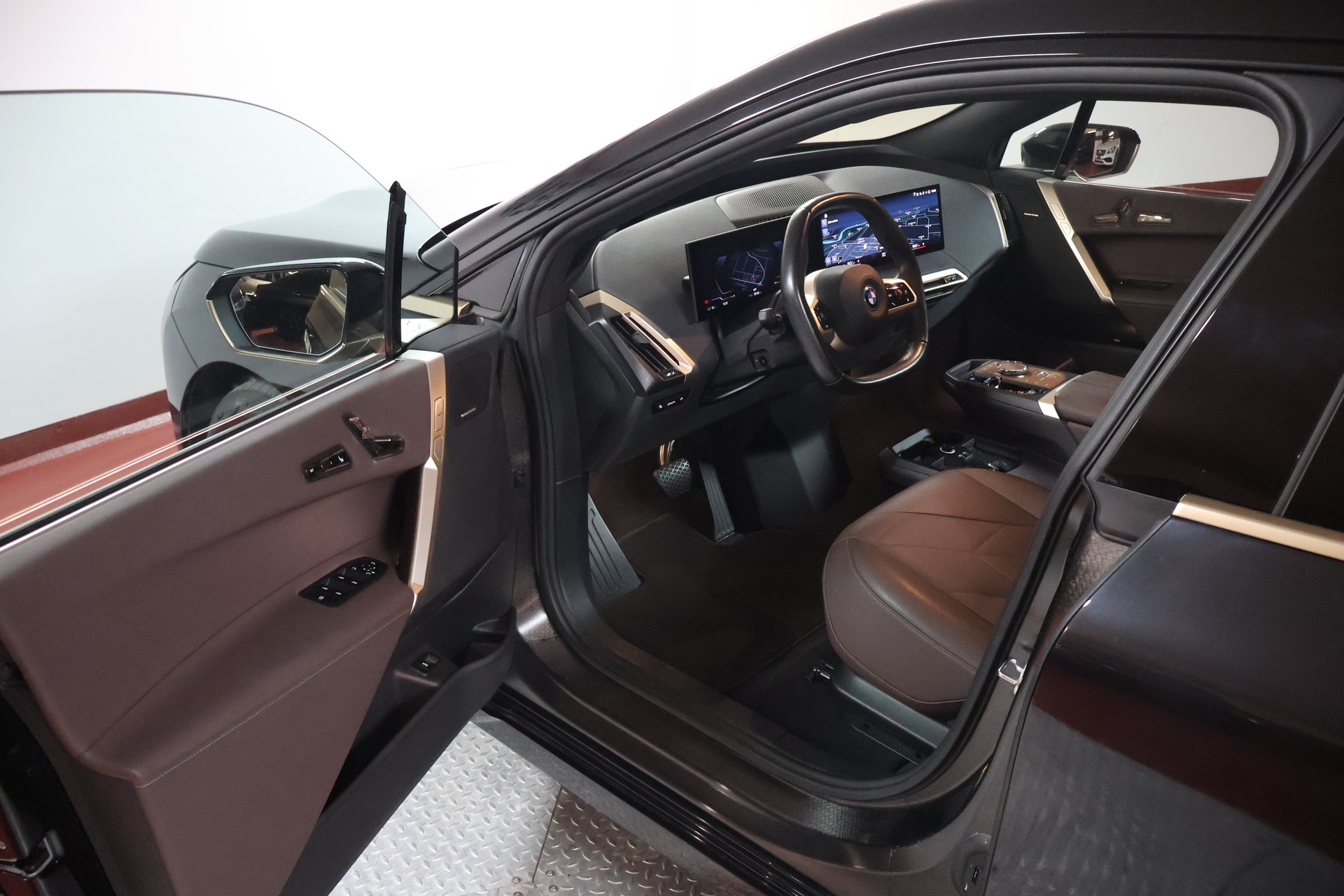 BMW iX xDrive50 Sportpaket-image-5