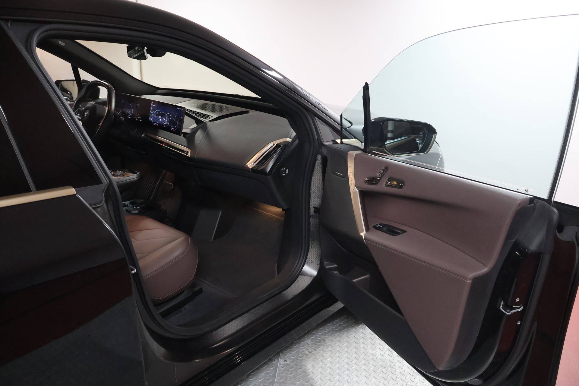 BMW iX xDrive50 Sportpaket-image-21