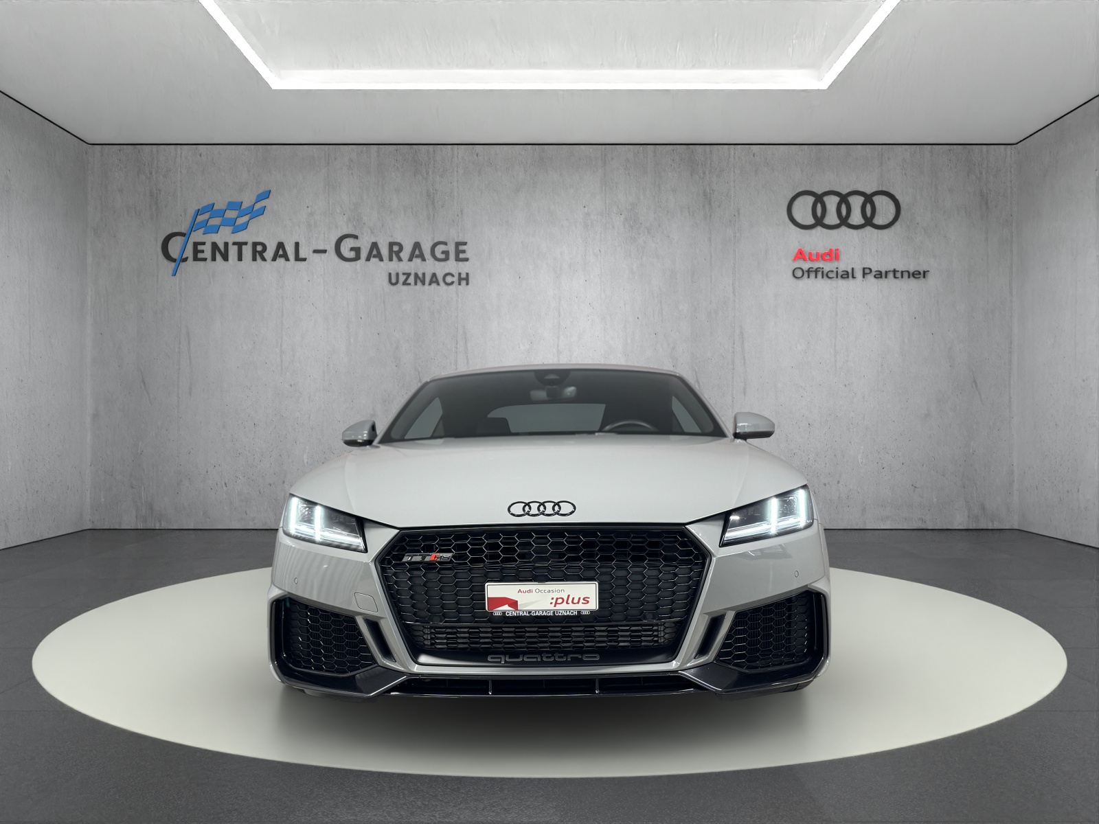 AUDI TT Coupé TTRS quattro S-tronic-image-1