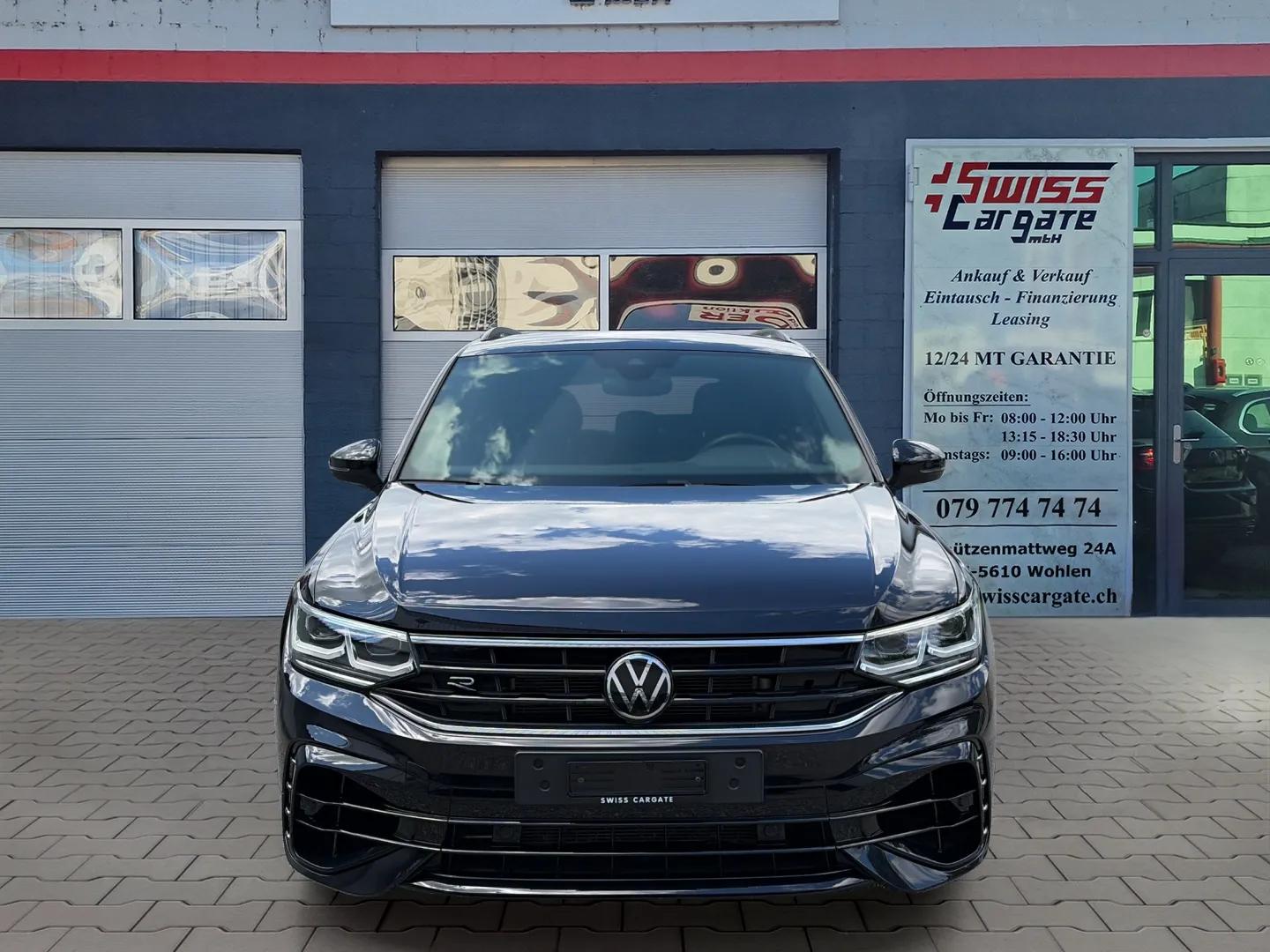 VW Tiguan 2.0TSI R 4Motion DSG mit AHK + Ledersitze & Komplettwinterräder-showroom-element-2