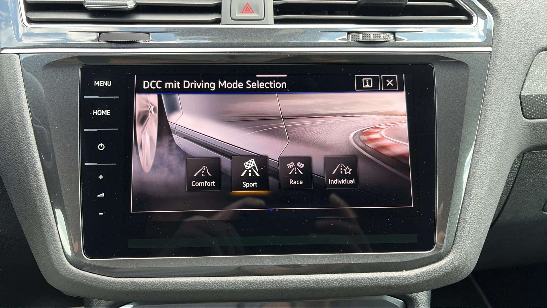 VW Tiguan 2.0TSI R 4Motion DSG mit AHK + Ledersitze & Komplettwinterräder-image-16
