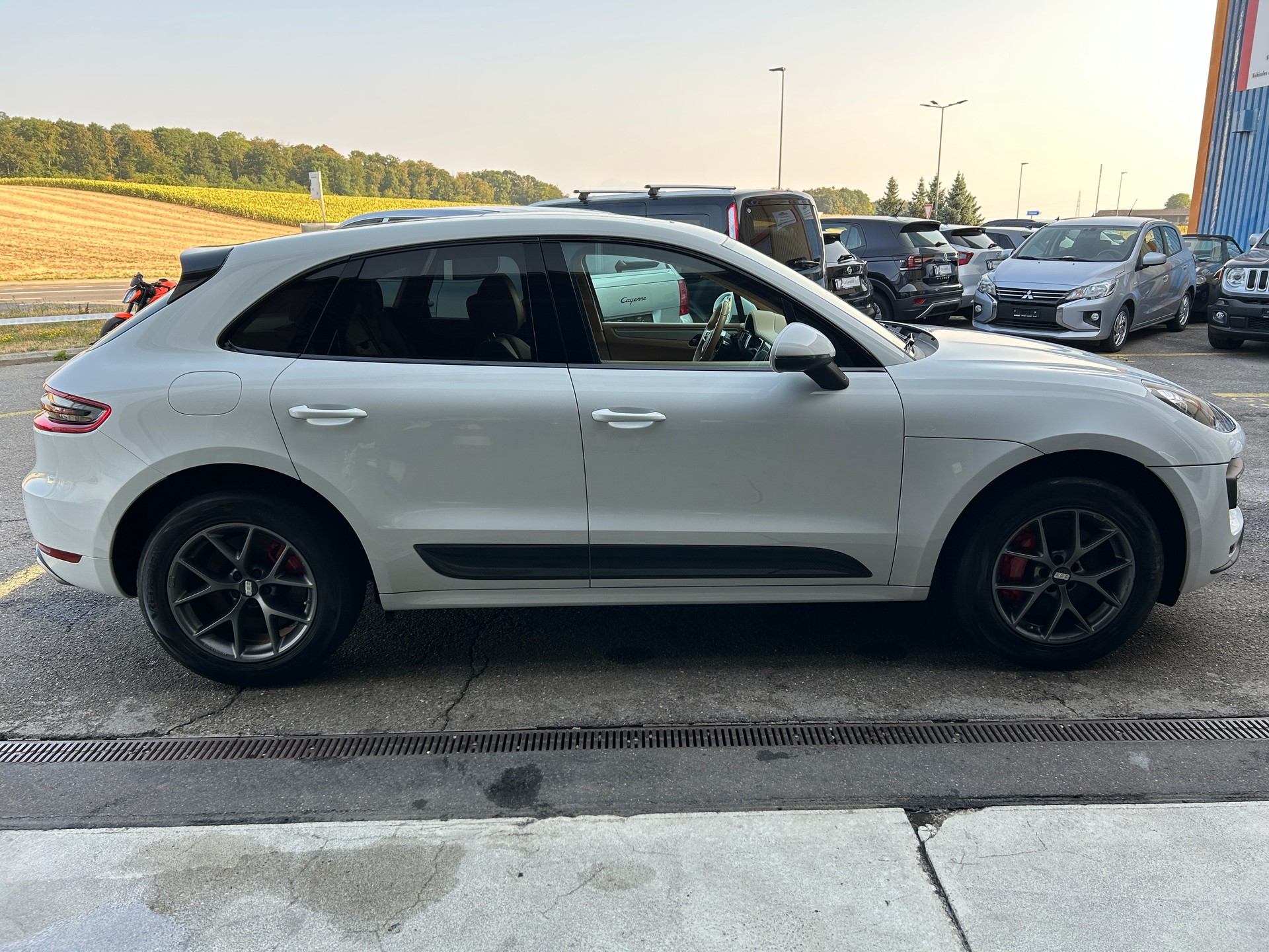PORSCHE Macan Turbo BVA DÉFAUT " VENDU DANS L'ETAT" Tél 079 611 65 33-image-4