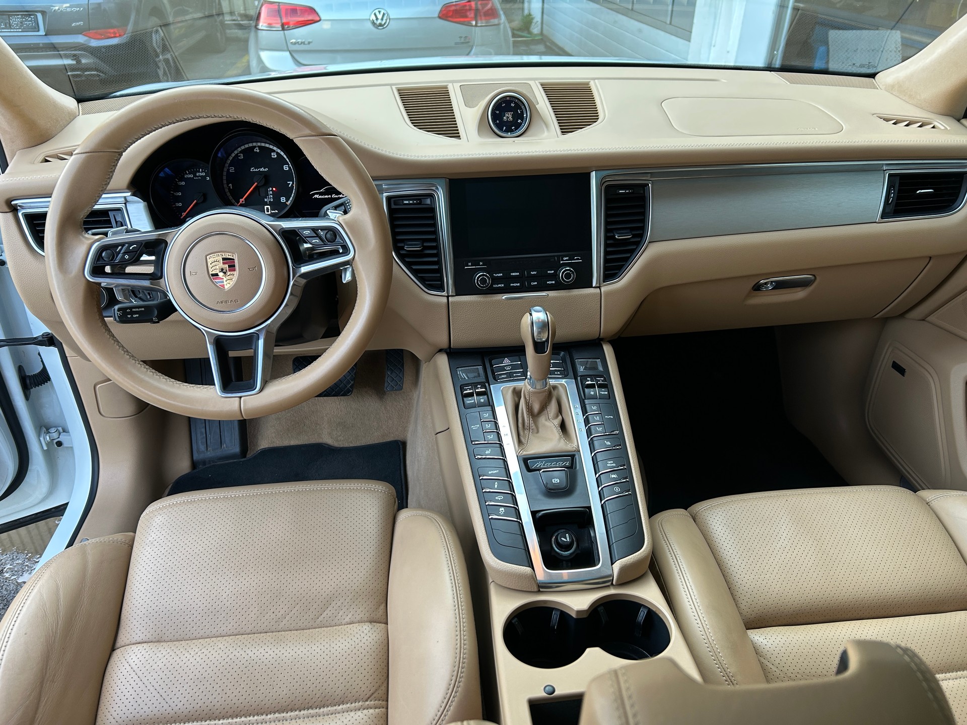 PORSCHE Macan Turbo BVA DÉFAUT " VENDU DANS L'ETAT" Tél 079 611 65 33-image-10