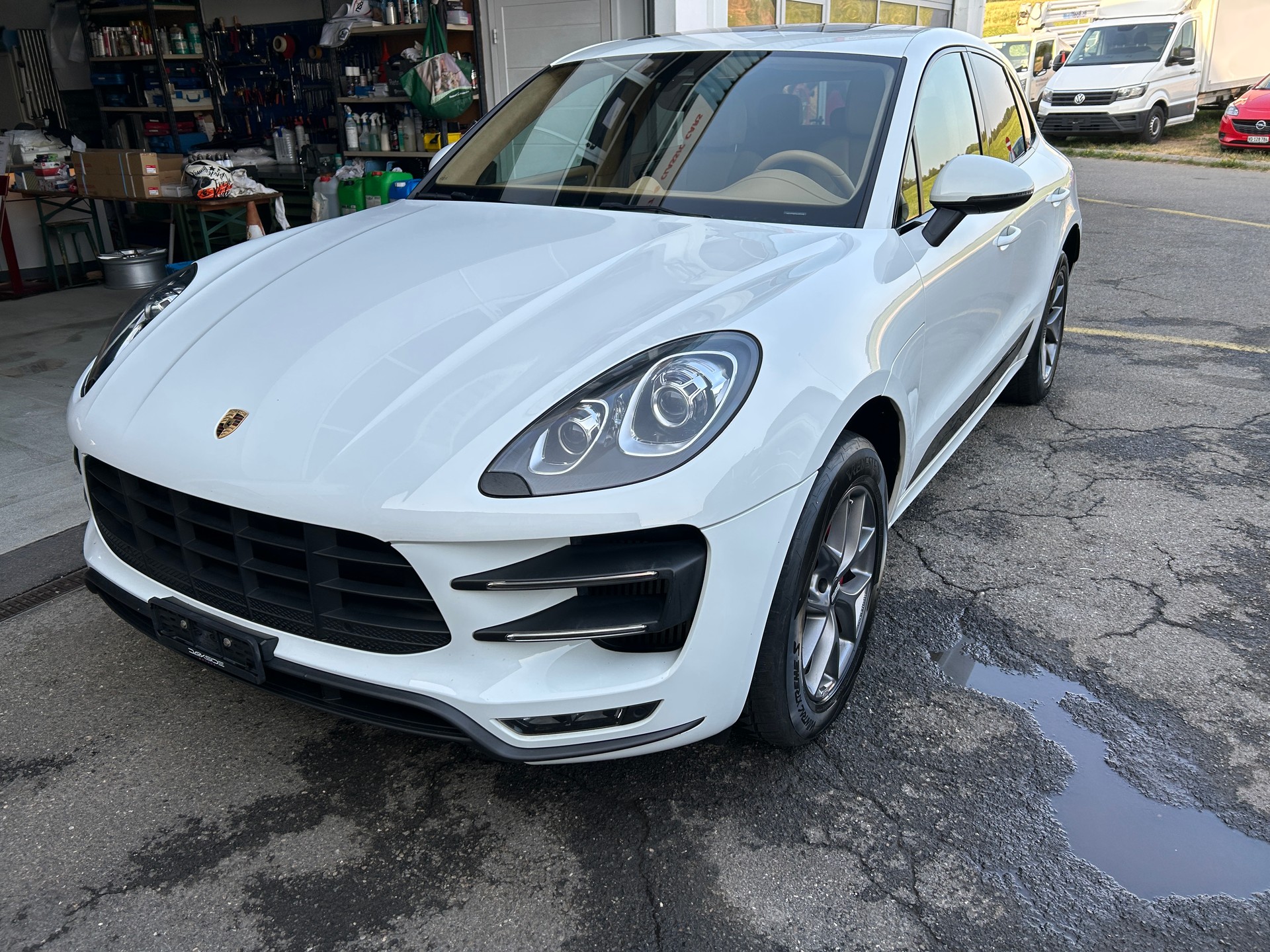 PORSCHE Macan Turbo BVA DÉFAUT " VENDU DANS L'ETAT" Tél 079 611 65 33-image-1