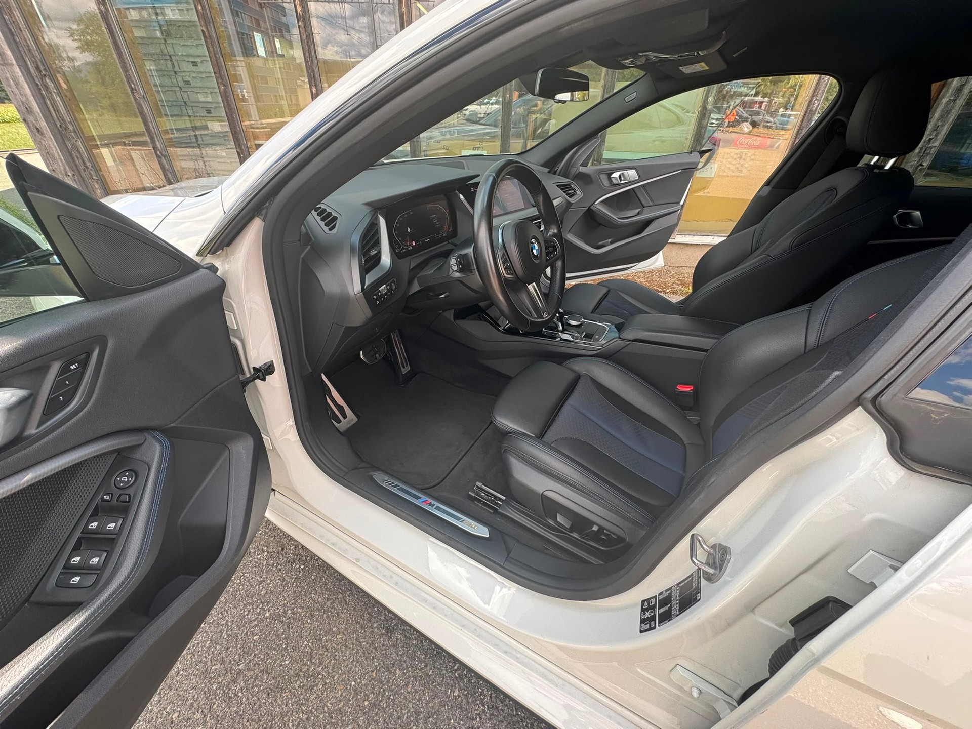 BMW 220d xDrive-image-2