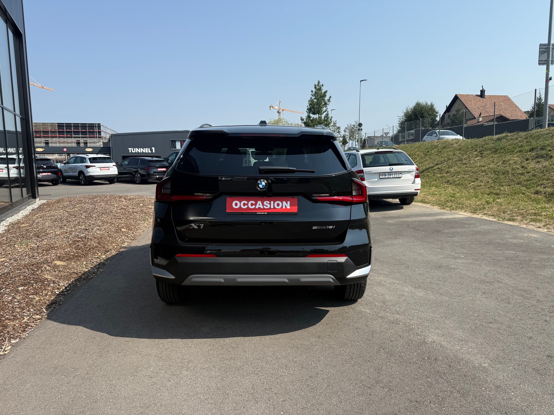 BMW X1 sDrive 18i-image-3