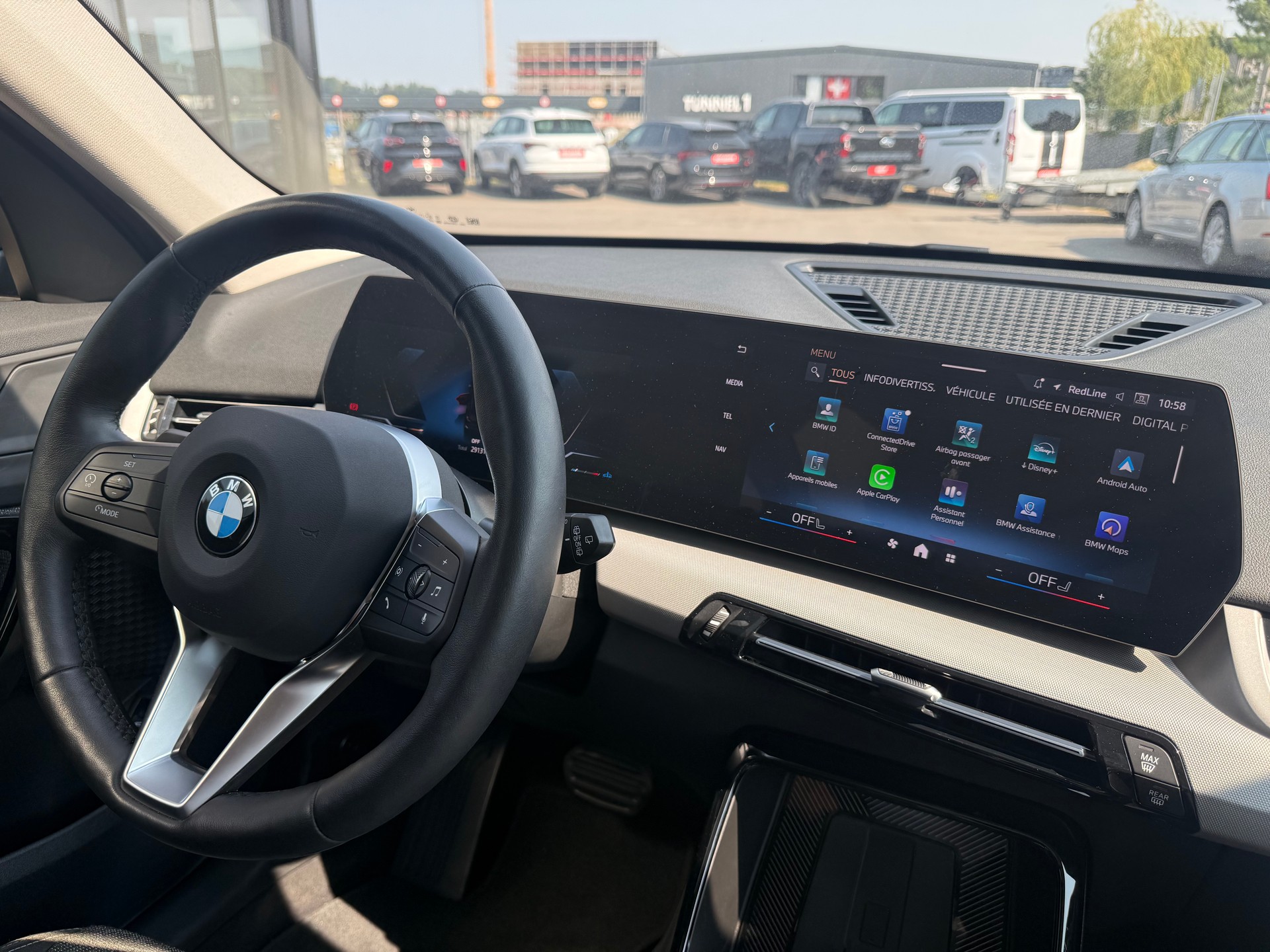 BMW X1 sDrive 18i-image-10