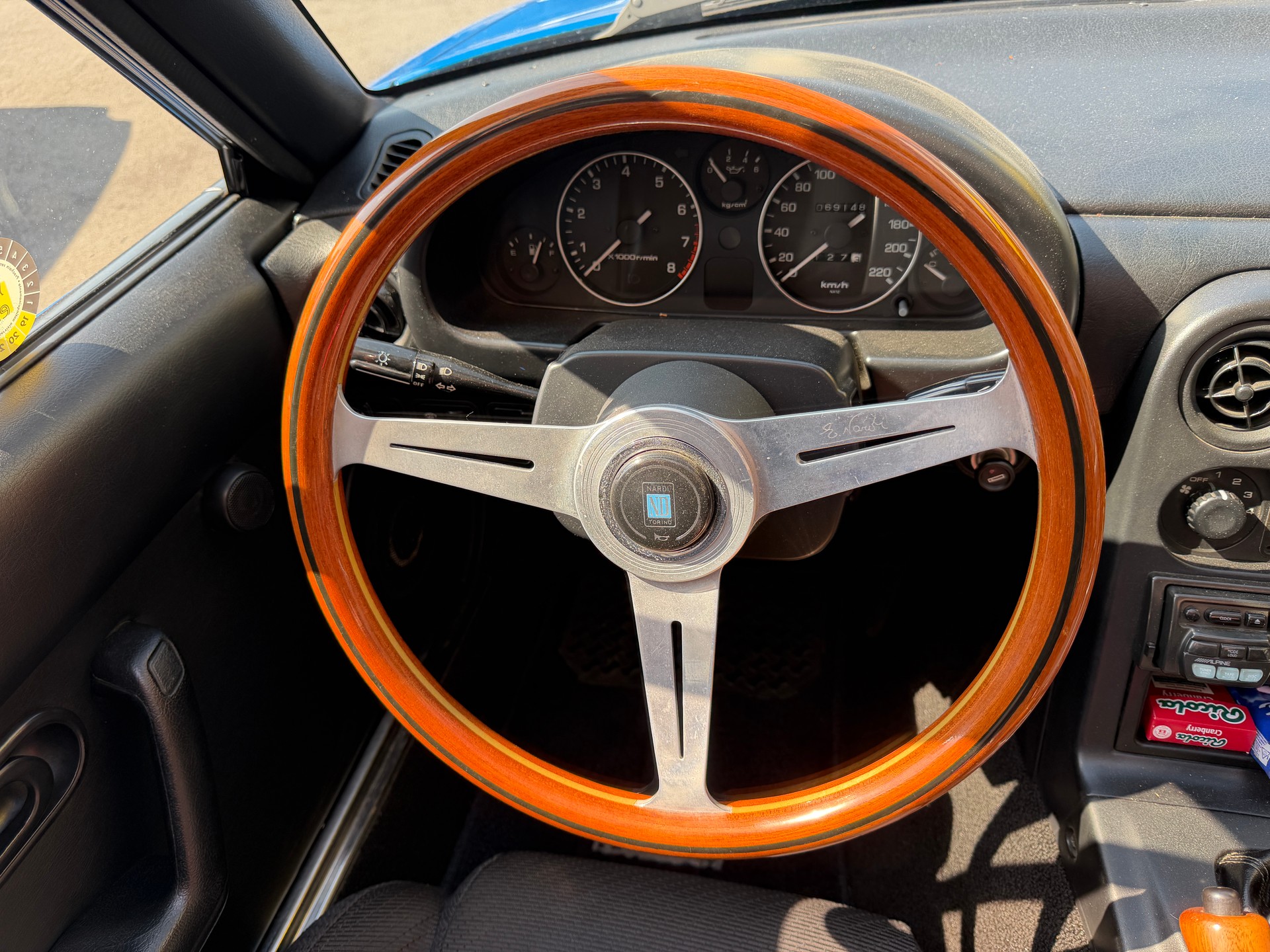 MAZDA MX-5 1.6i-16-image-12