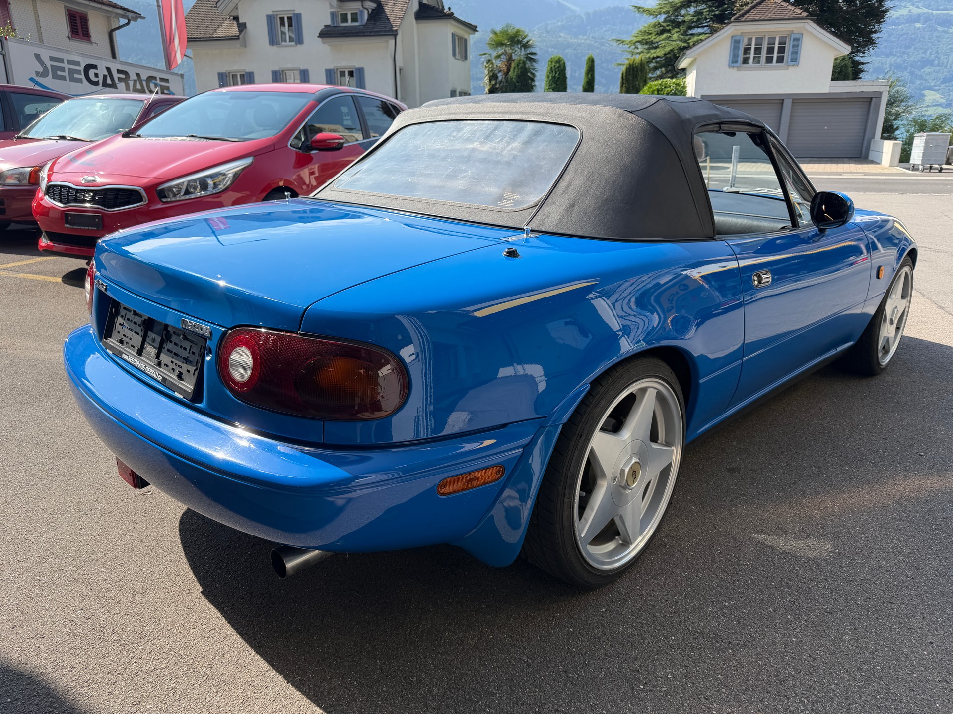 MAZDA MX-5 1.6i-16-image-5