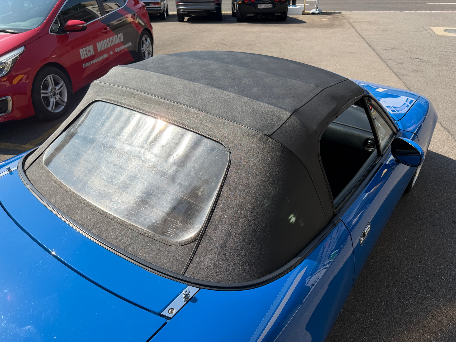 MAZDA MX-5 1.6i-16-image-8