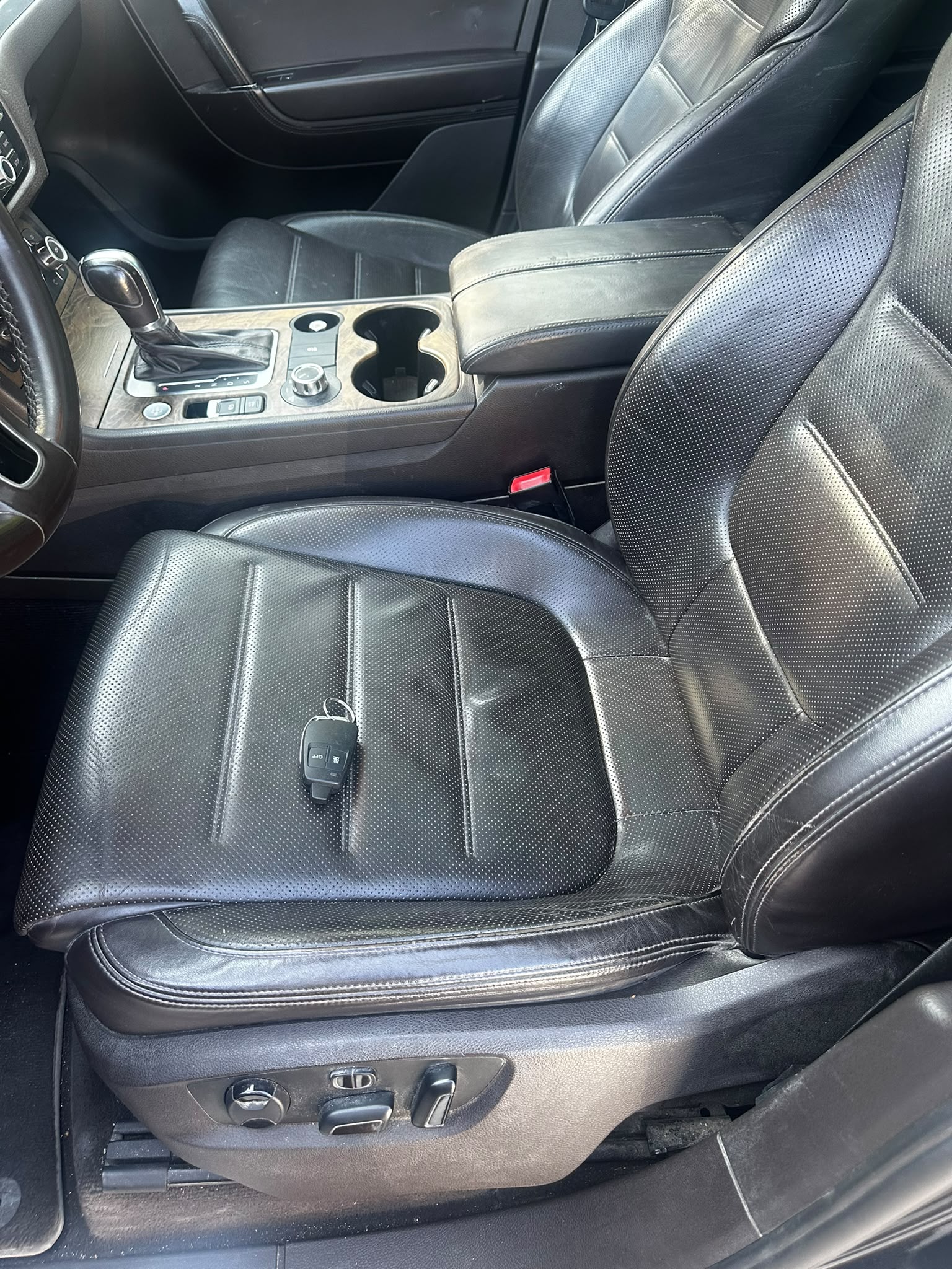 VW Touareg 4.2 TDI Tiptronic-image-5
