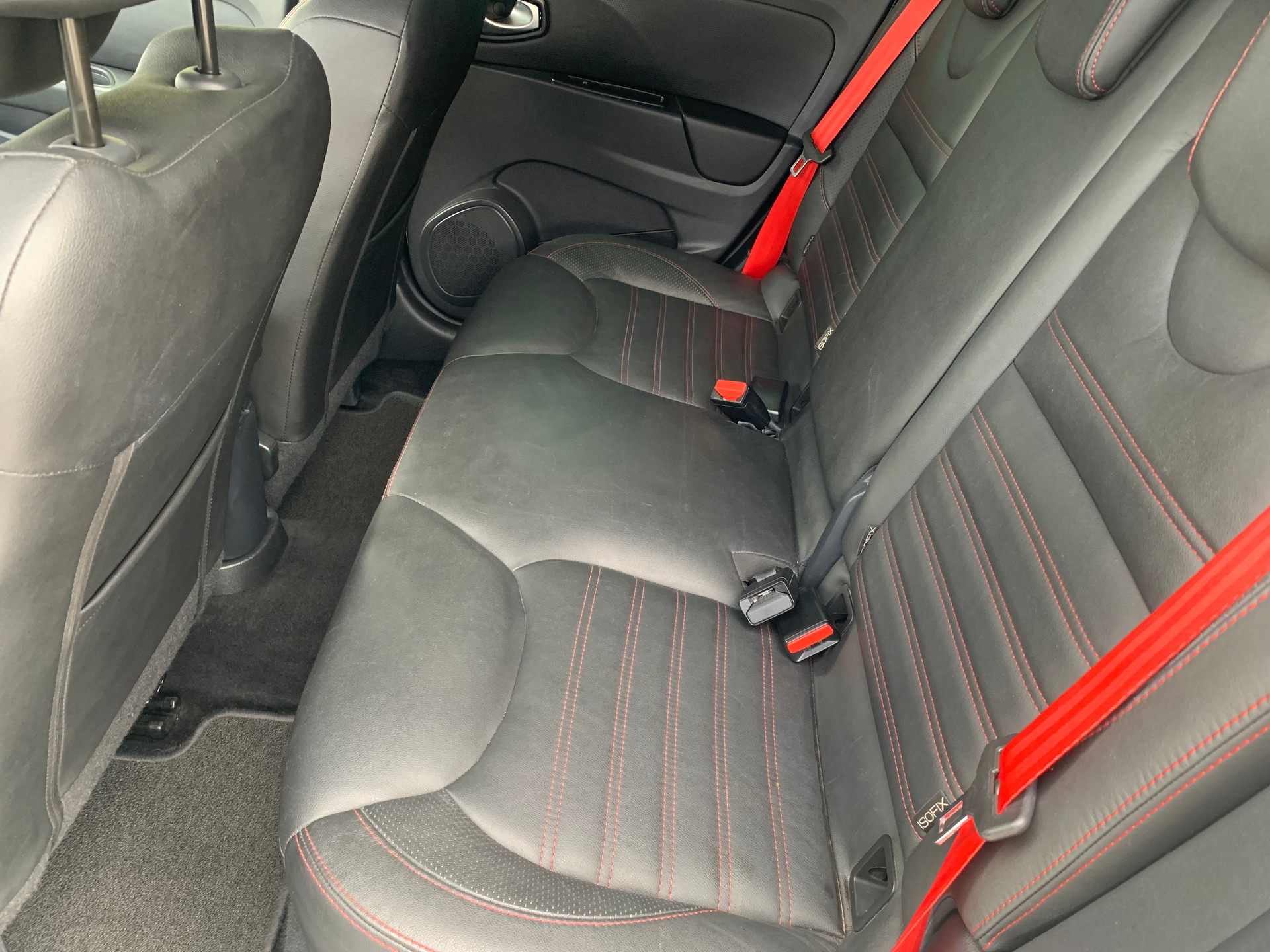 RENAULT Clio 1.6 T RS 220 Trophy EDC-image-11
