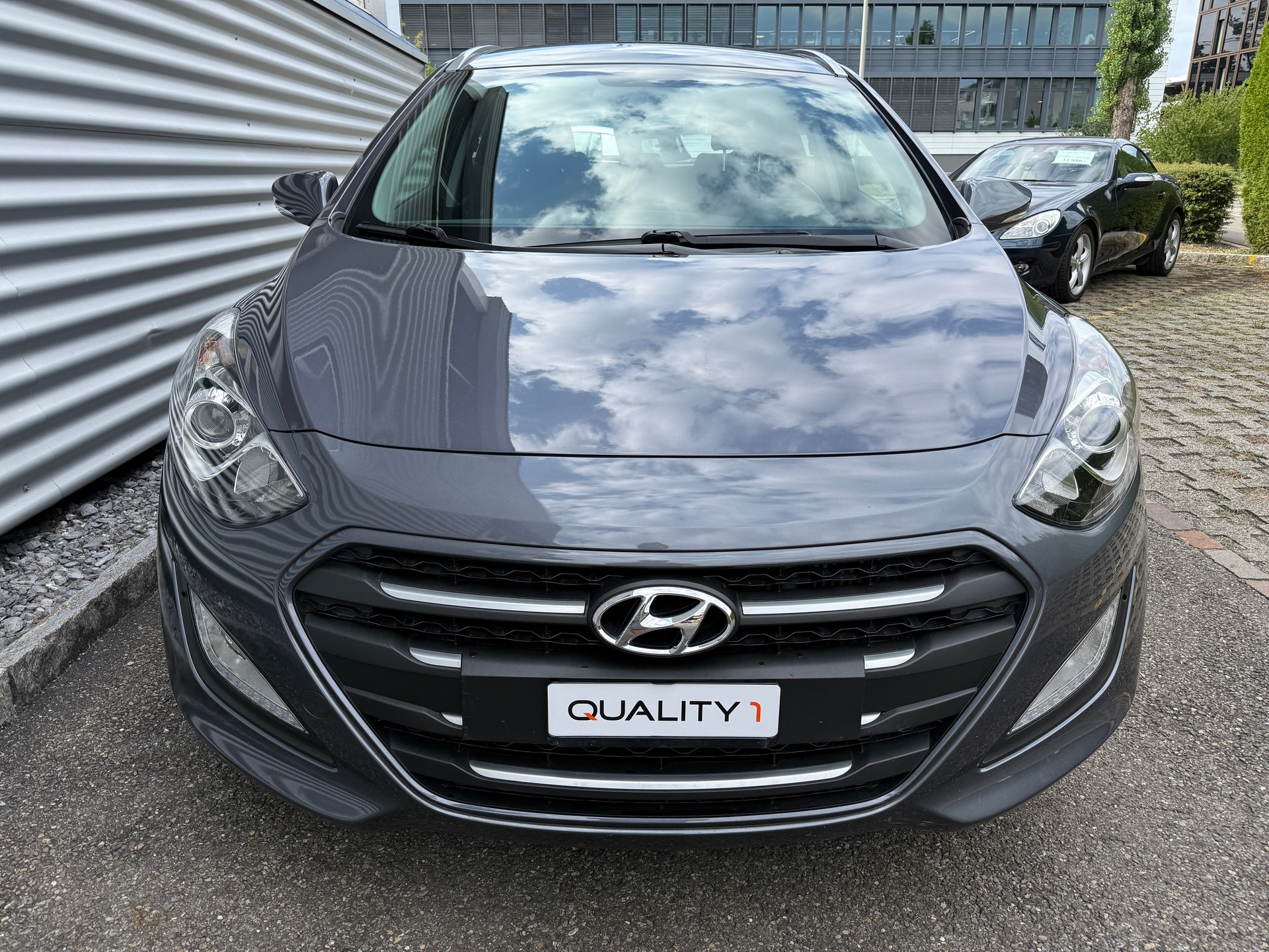 HYUNDAI i30 Wagon 1.6 CRDi Amplia Automatic DCT-image-9