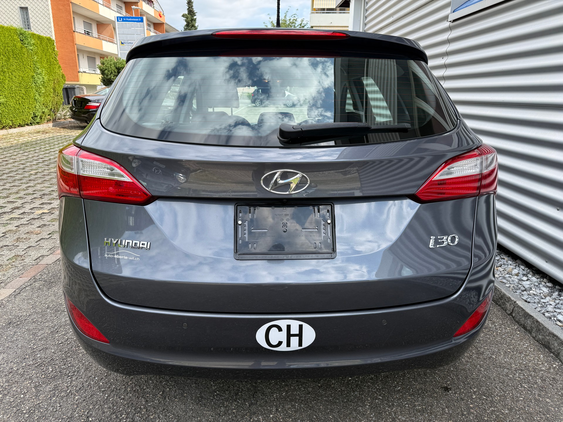 HYUNDAI i30 Wagon 1.6 CRDi Amplia Automatic DCT-image-10