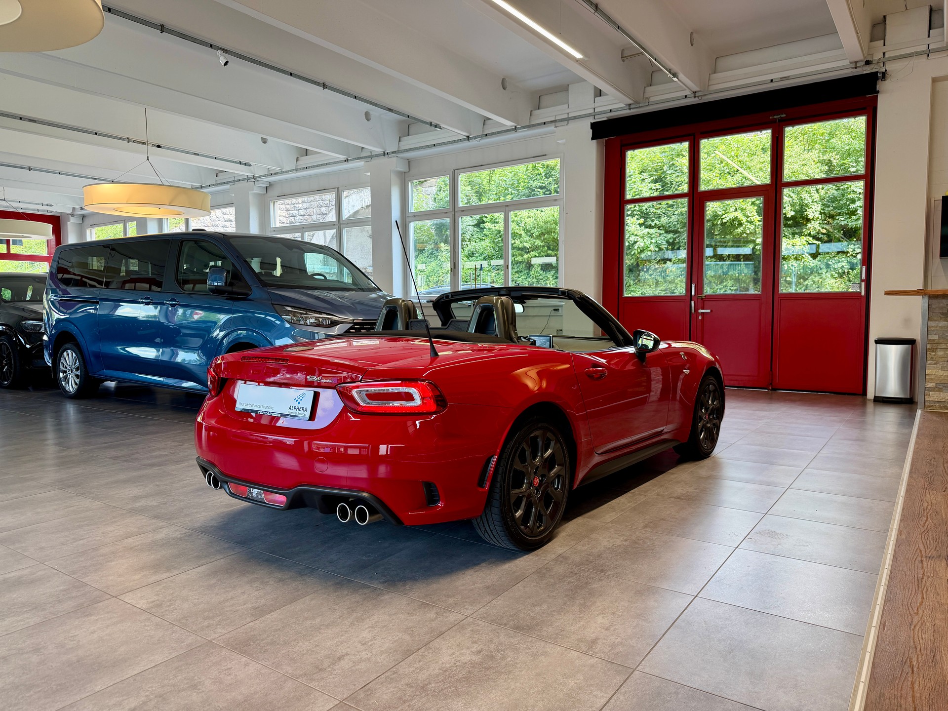 FIAT 124 Spider 1.4 TB Abarth-image-10