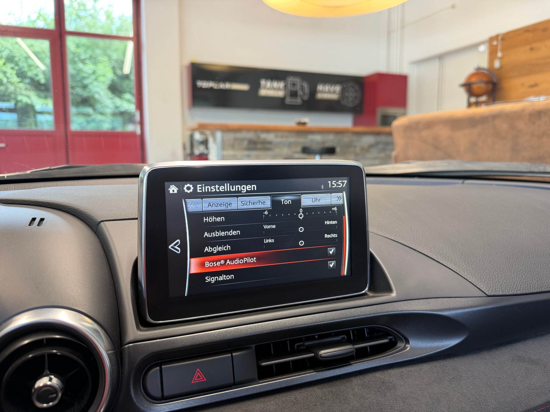 FIAT 124 Spider 1.4 TB Abarth-image-25