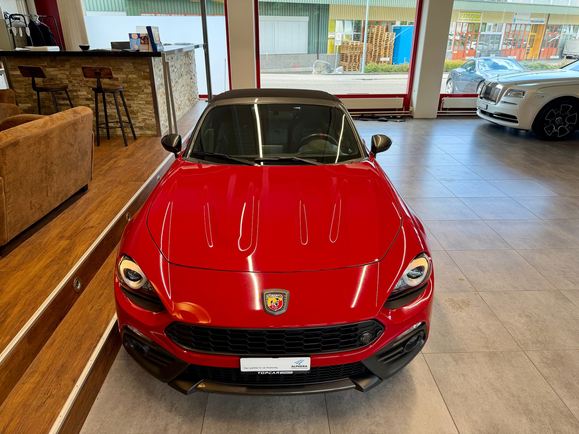 FIAT 124 Spider 1.4 TB Abarth-image-14
