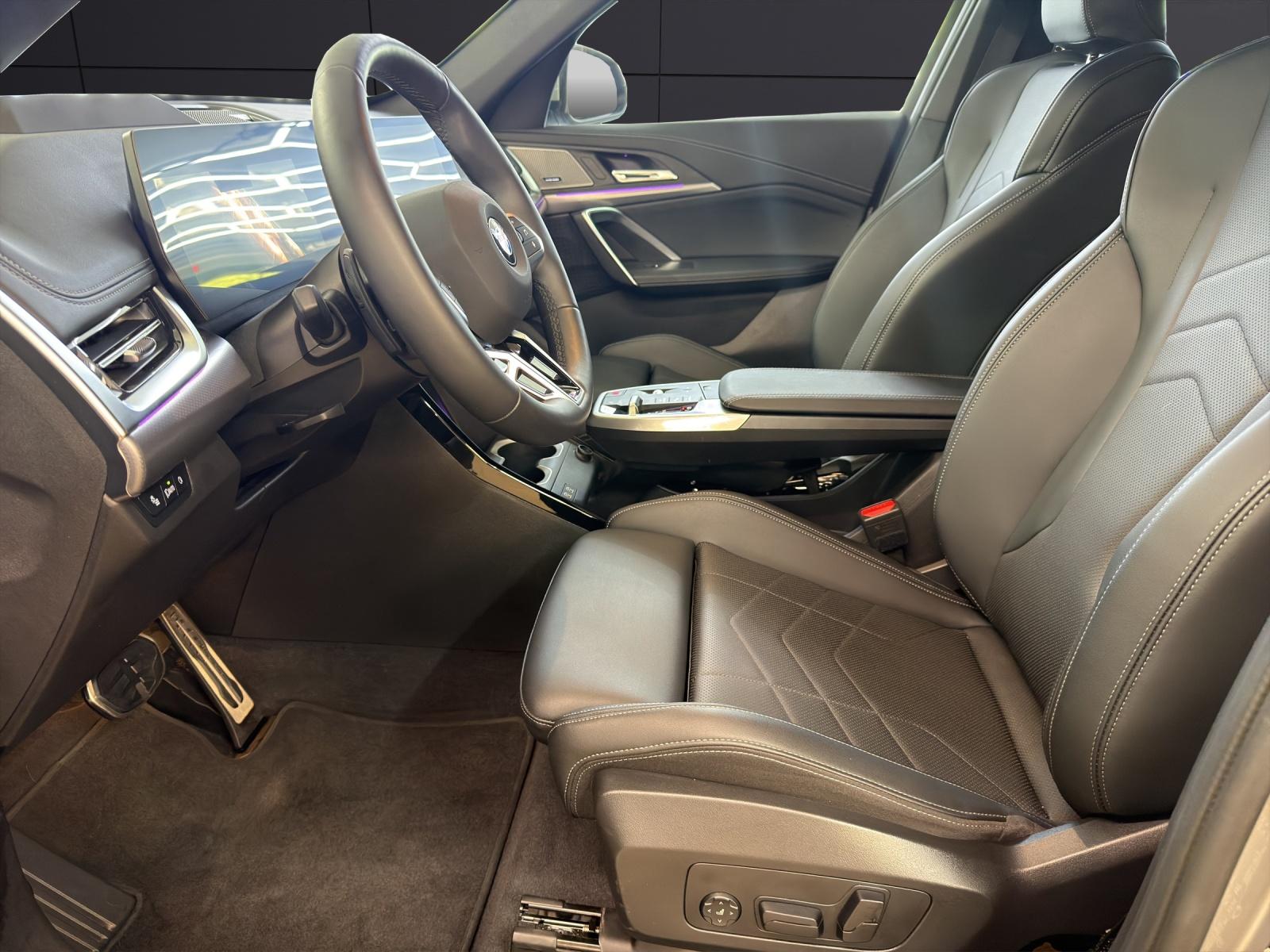 BMW X1 23i xDrive-image-10
