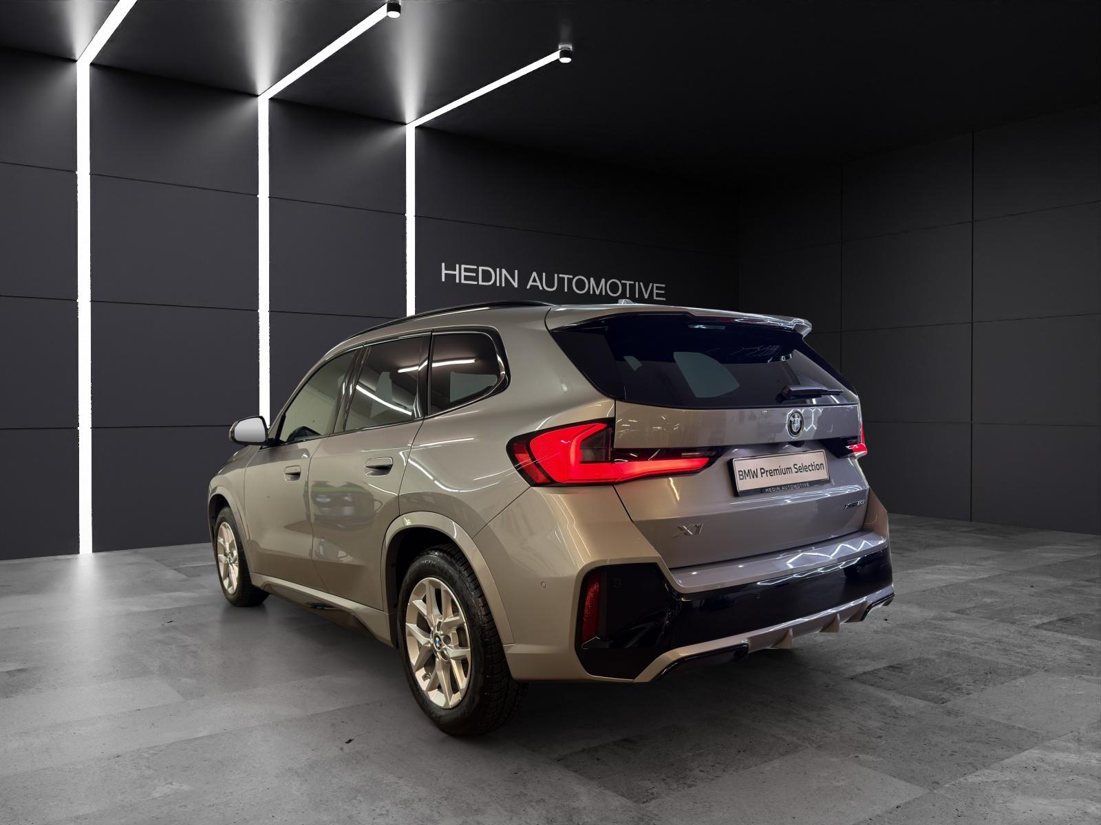 BMW X1 23i xDrive-image-2