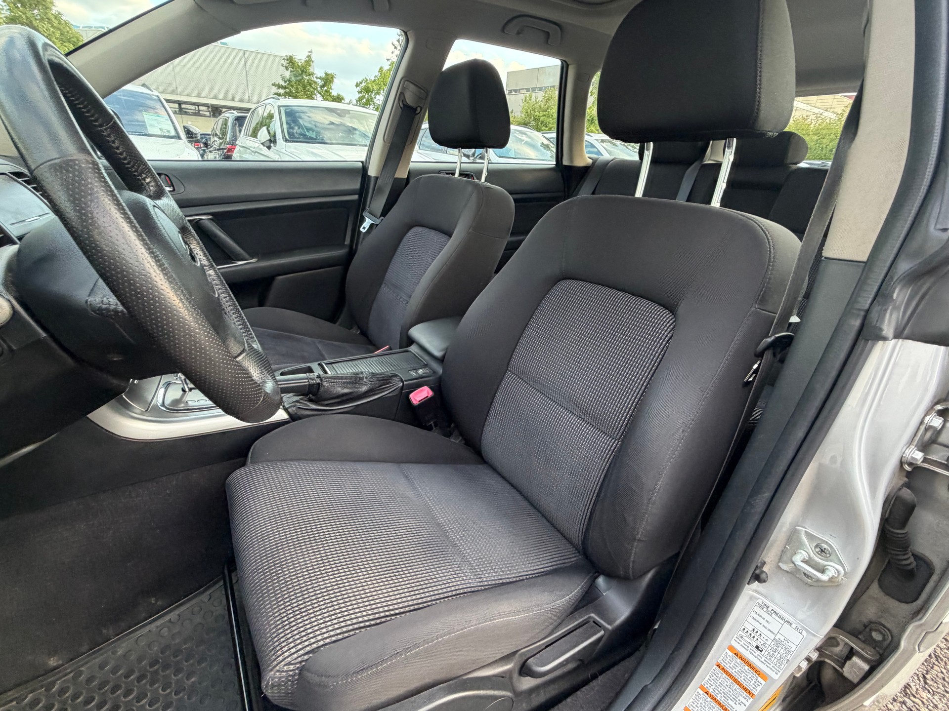 SUBARU Outback 2.5i AWD-image-8