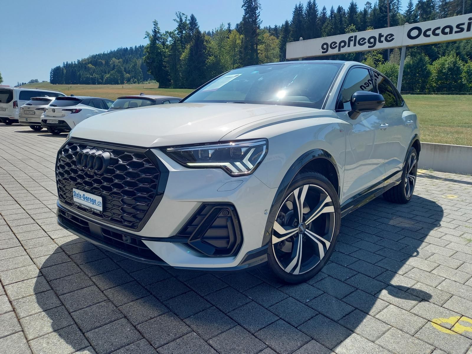 AUDI Q3 Sportback 45 TFSI S line **Pack Edition one silber**quattro S-tronic-image-0