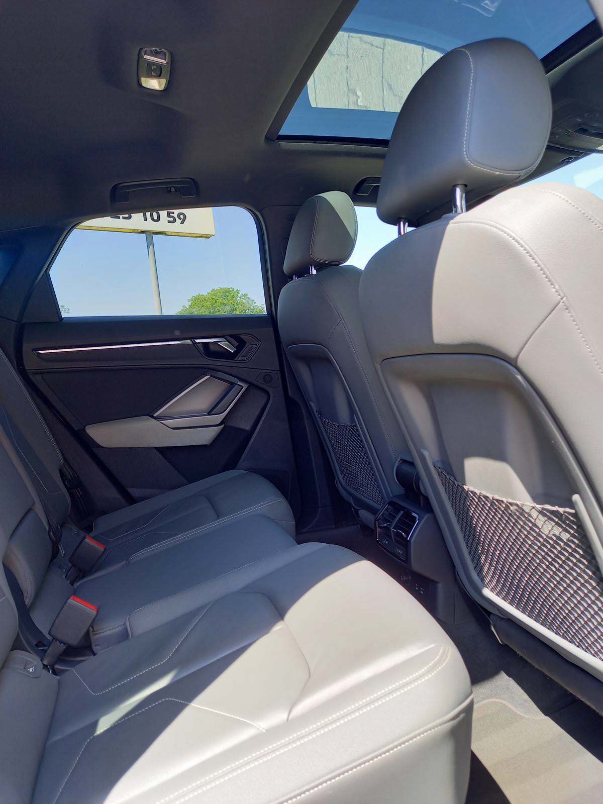 AUDI Q3 Sportback 45 TFSI S line **Pack Edition one silber**quattro S-tronic-image-12