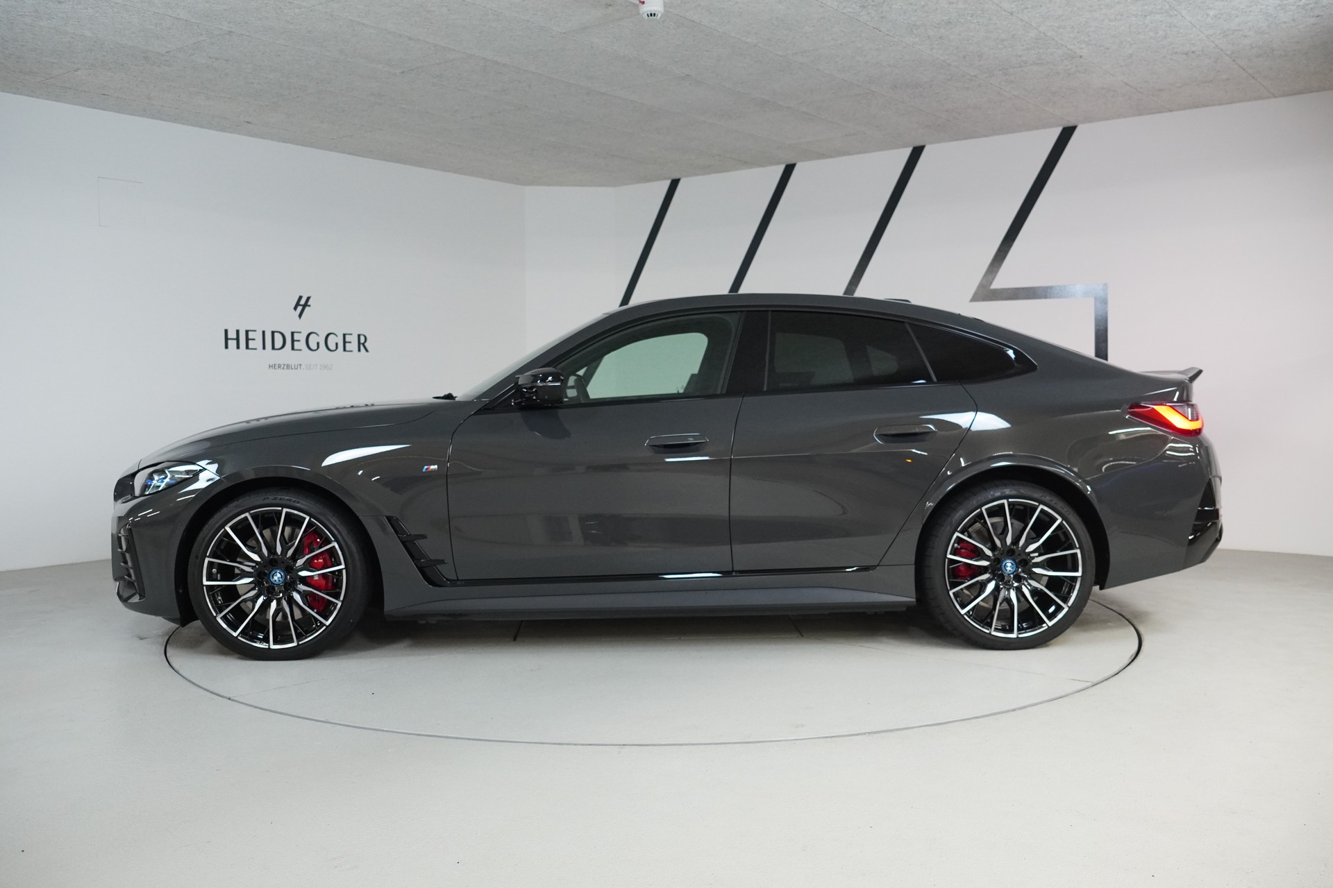 BMW i4 M50 M Sport Pro-image-4