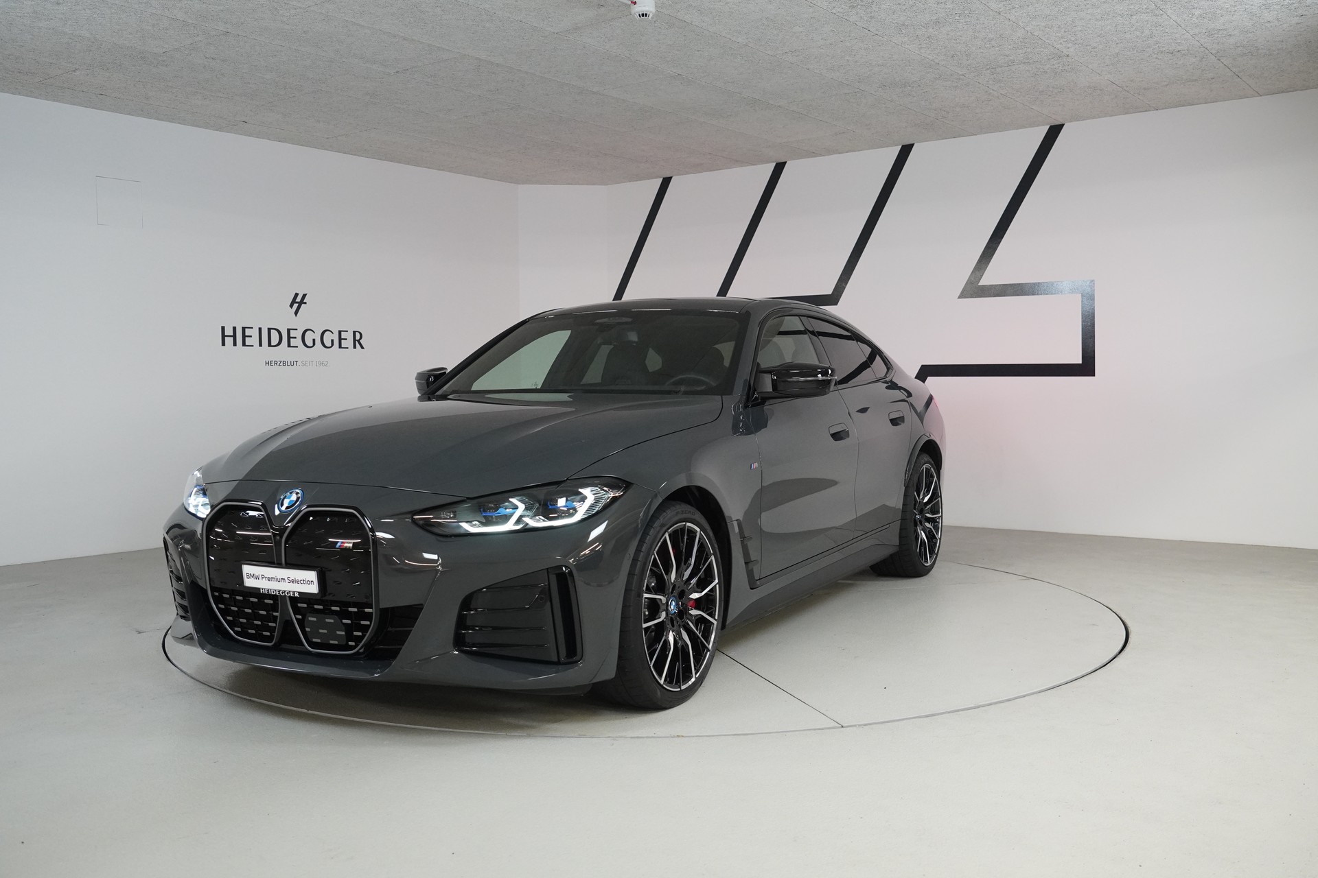 BMW i4 M50 M Sport Pro-image-0