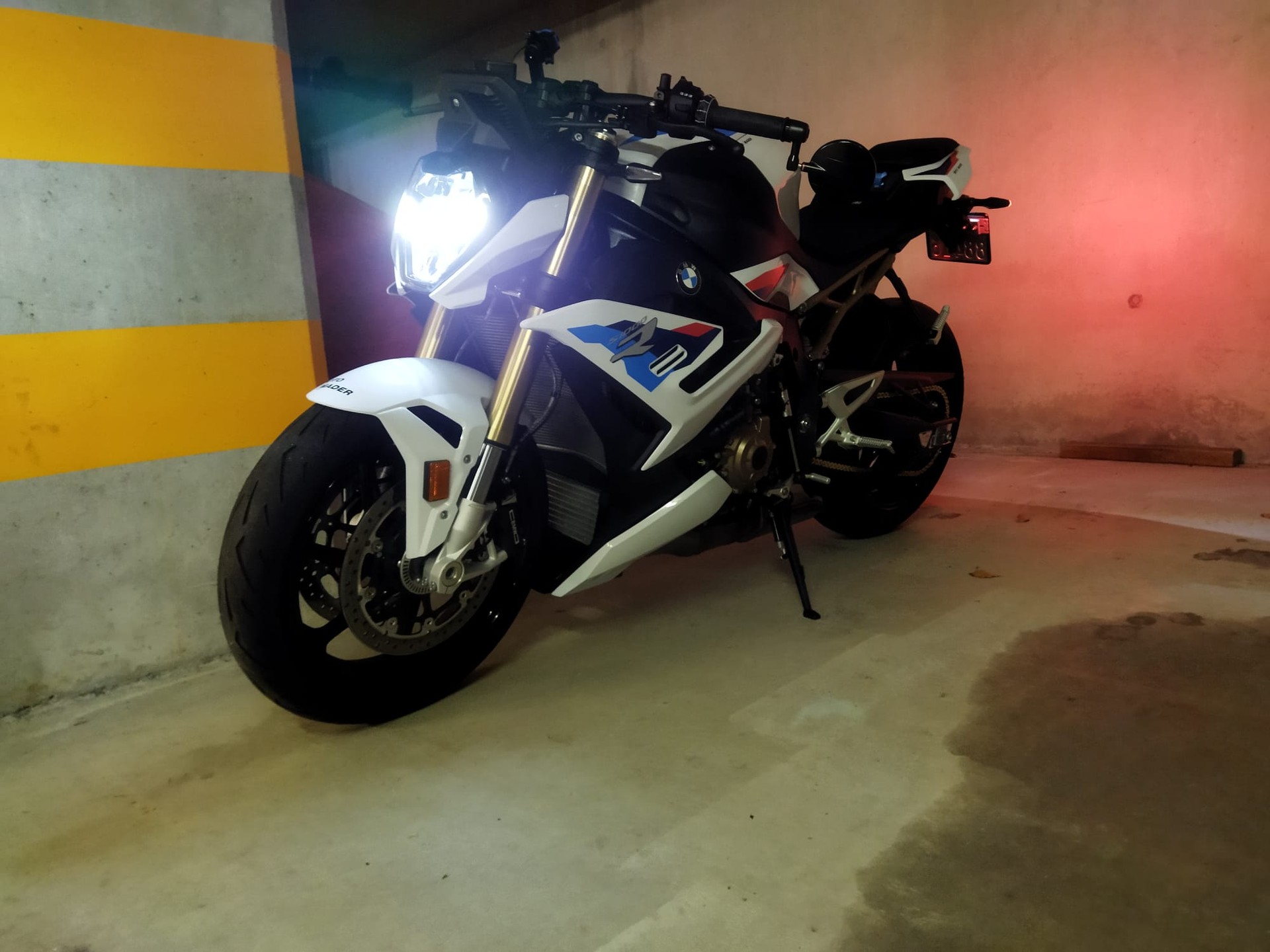 BMW S 1000 R-image-6