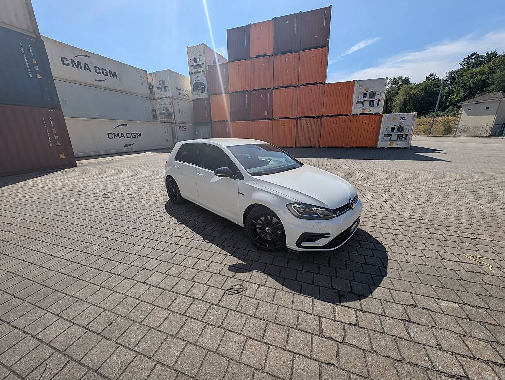 VW GOLF-image-3