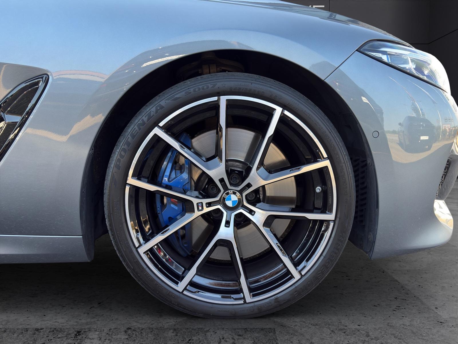 BMW M850i xDrive Gran Coupé-image-9