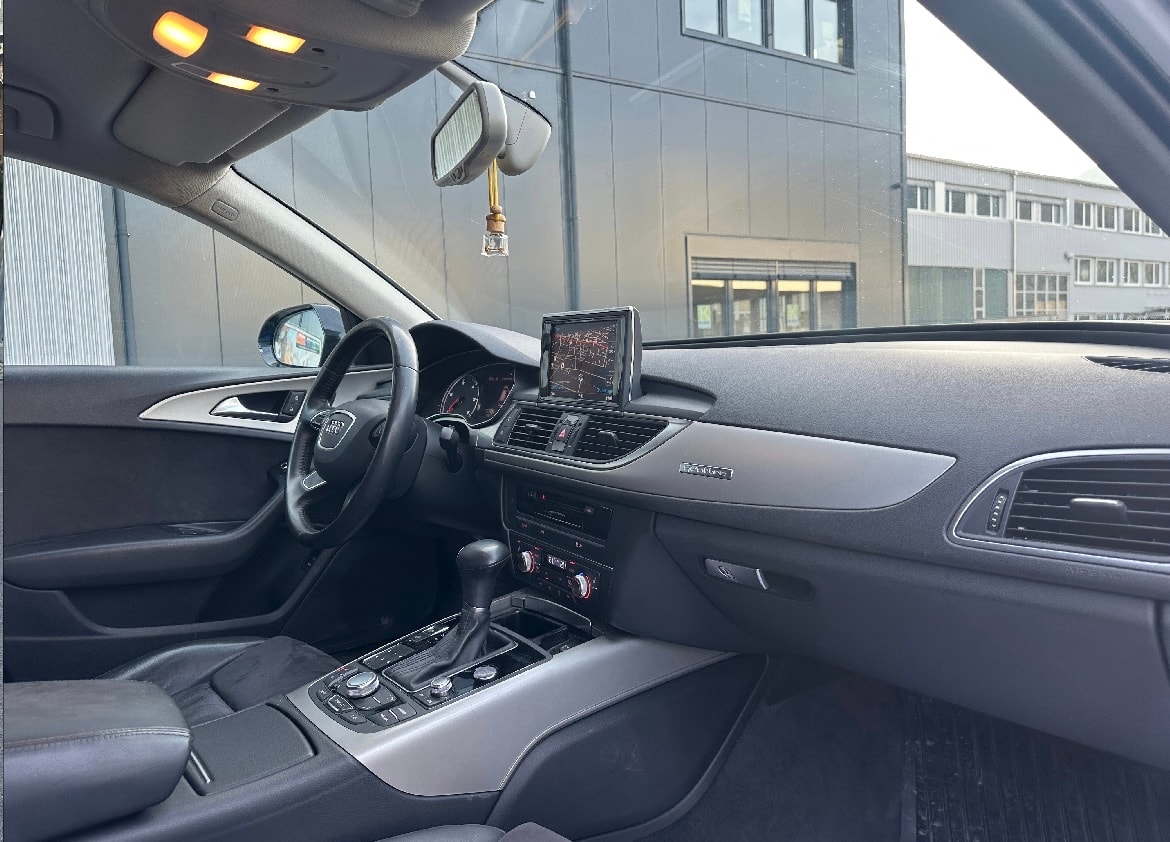 AUDI A6 Avant 3.0 TDI V6 quattro S-tronic-image-9