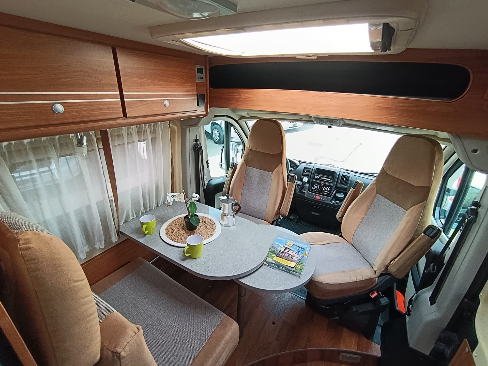PÖSSL Campscout ***Die Königsklasse der Campervans***-image-10
