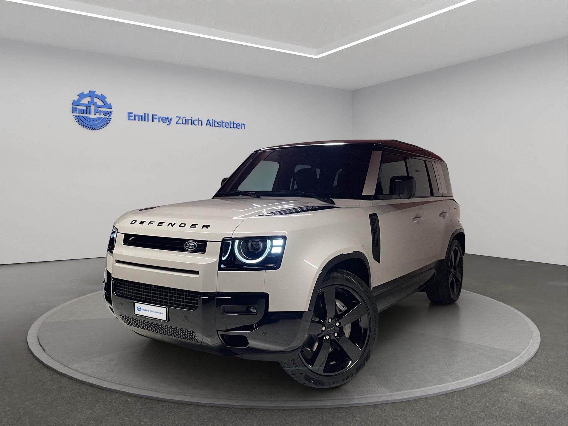 LAND ROVER Defender 110 2.0 P300e X-Dynamic SE (Plug-in Hybrid)