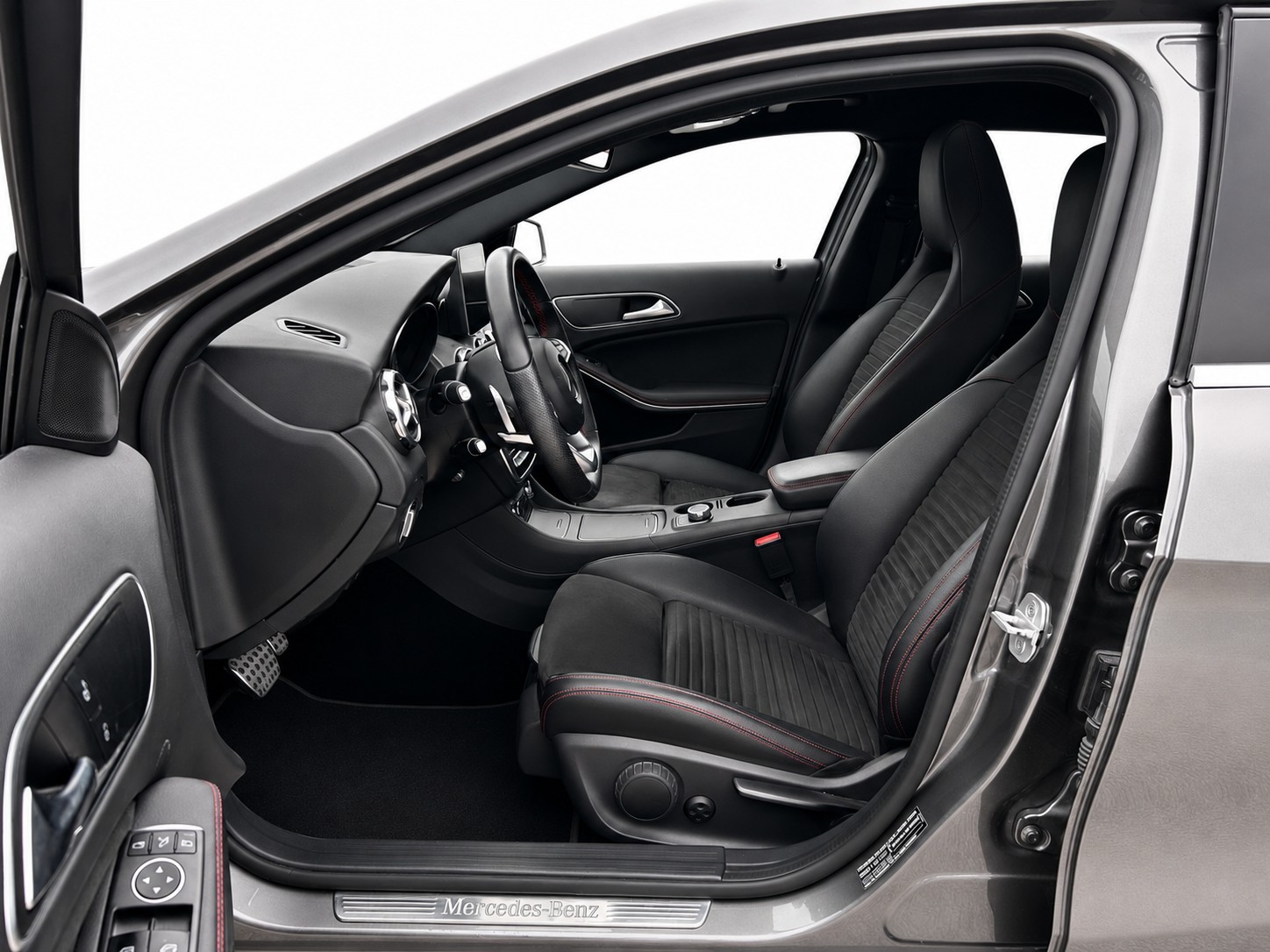 MERCEDES-BENZ GLA 220 d AMG Line 4m CH FAHRZEUG-image-9