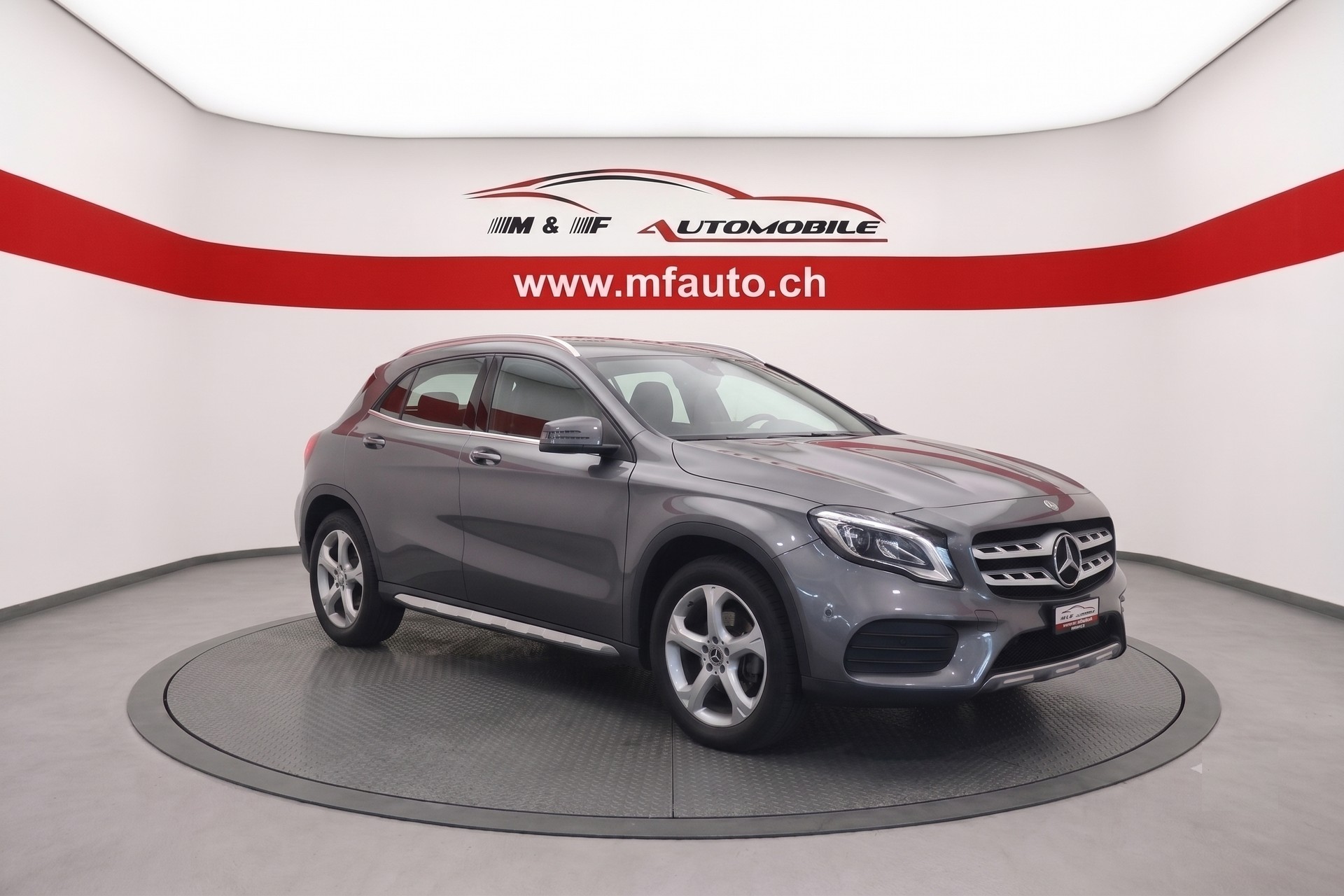 MERCEDES-BENZ GLA 220 d AMG Line 4m CH FAHRZEUG-image-2